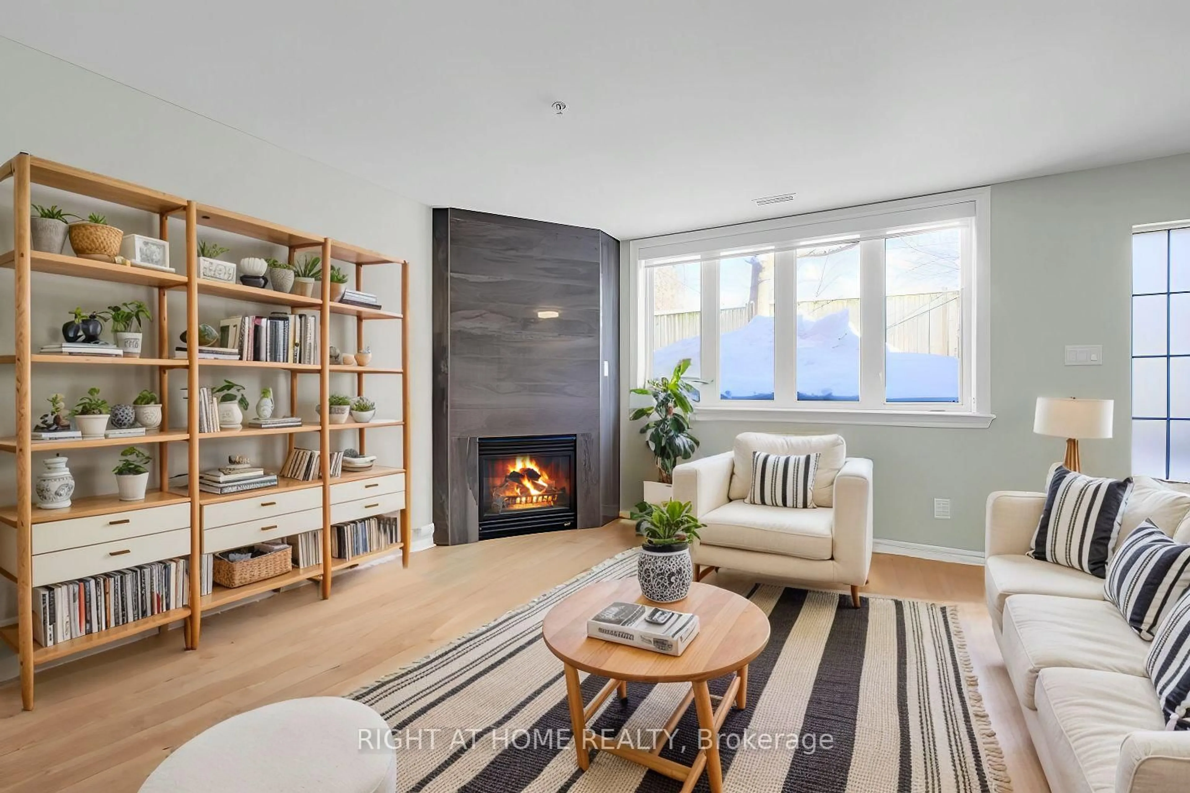 Living room with furniture, unknown for 313 St Patrick St ##H, Ottawa Ontario K1N 5K6