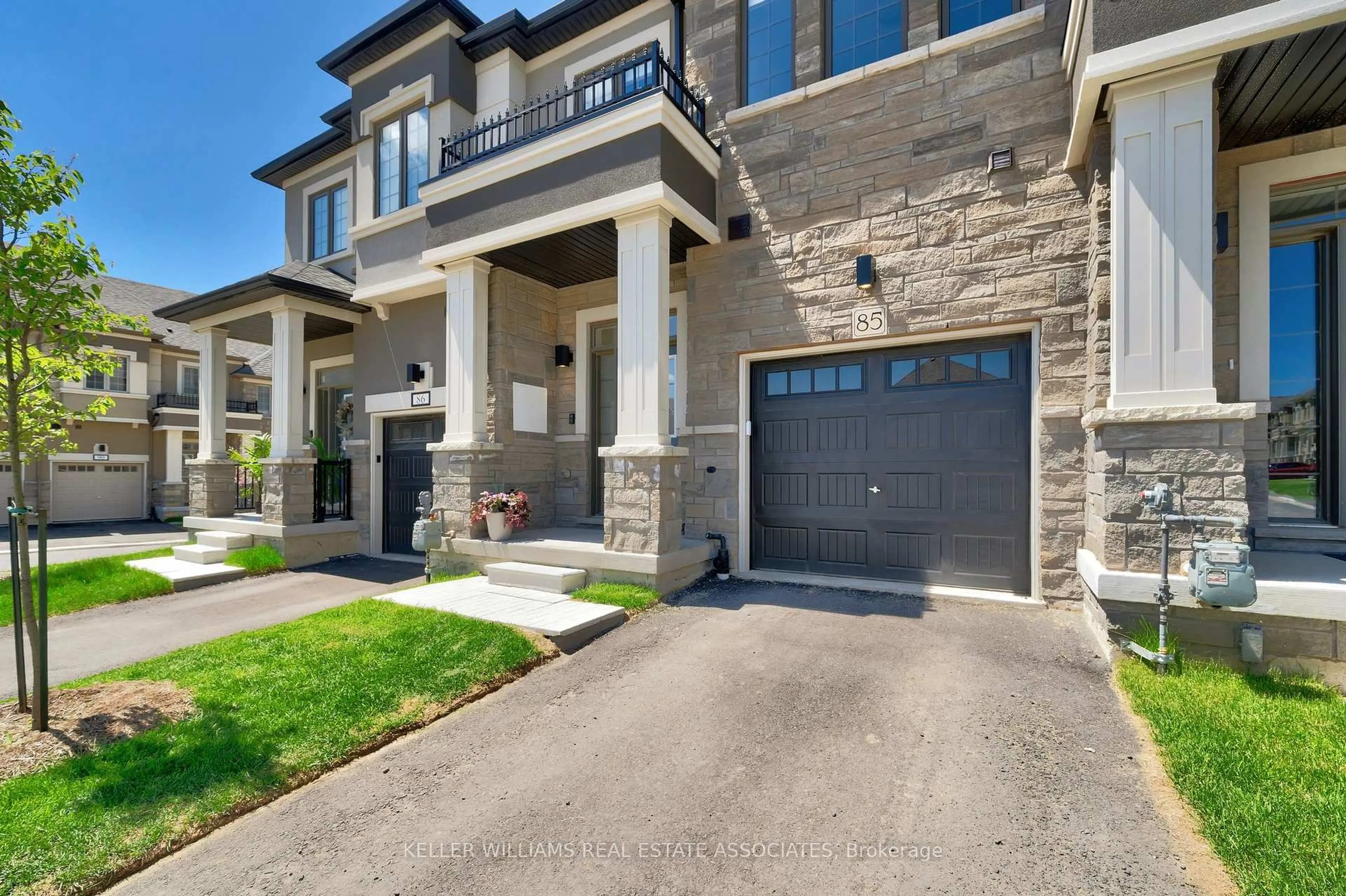 Home with brick exterior material, street for 305 Garner Rd #85, Hamilton Ontario L9G 3K9