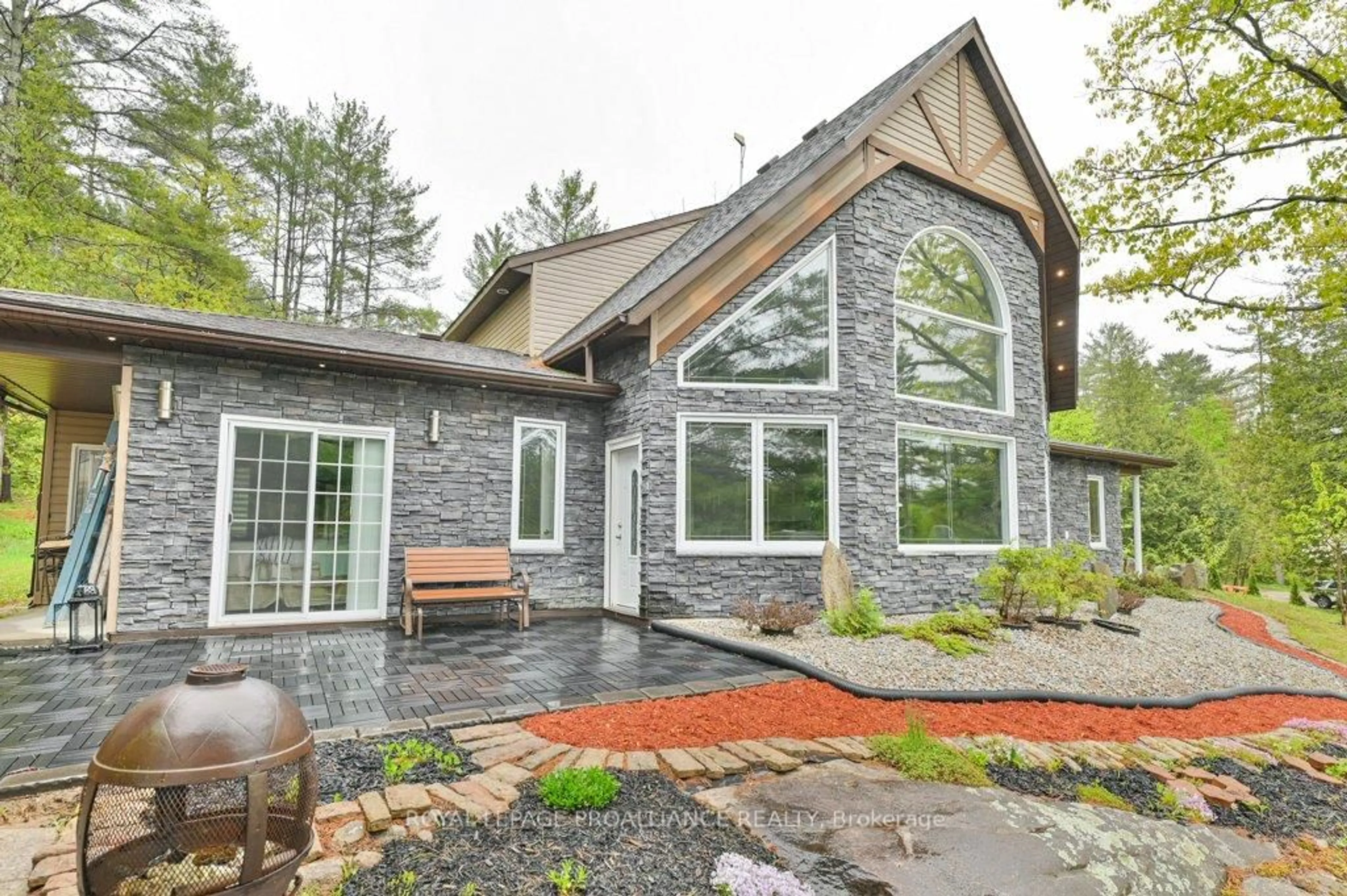Patio, unknown for 1071 Pine Path Lane, Clarendon Station Ontario K0H 1J0