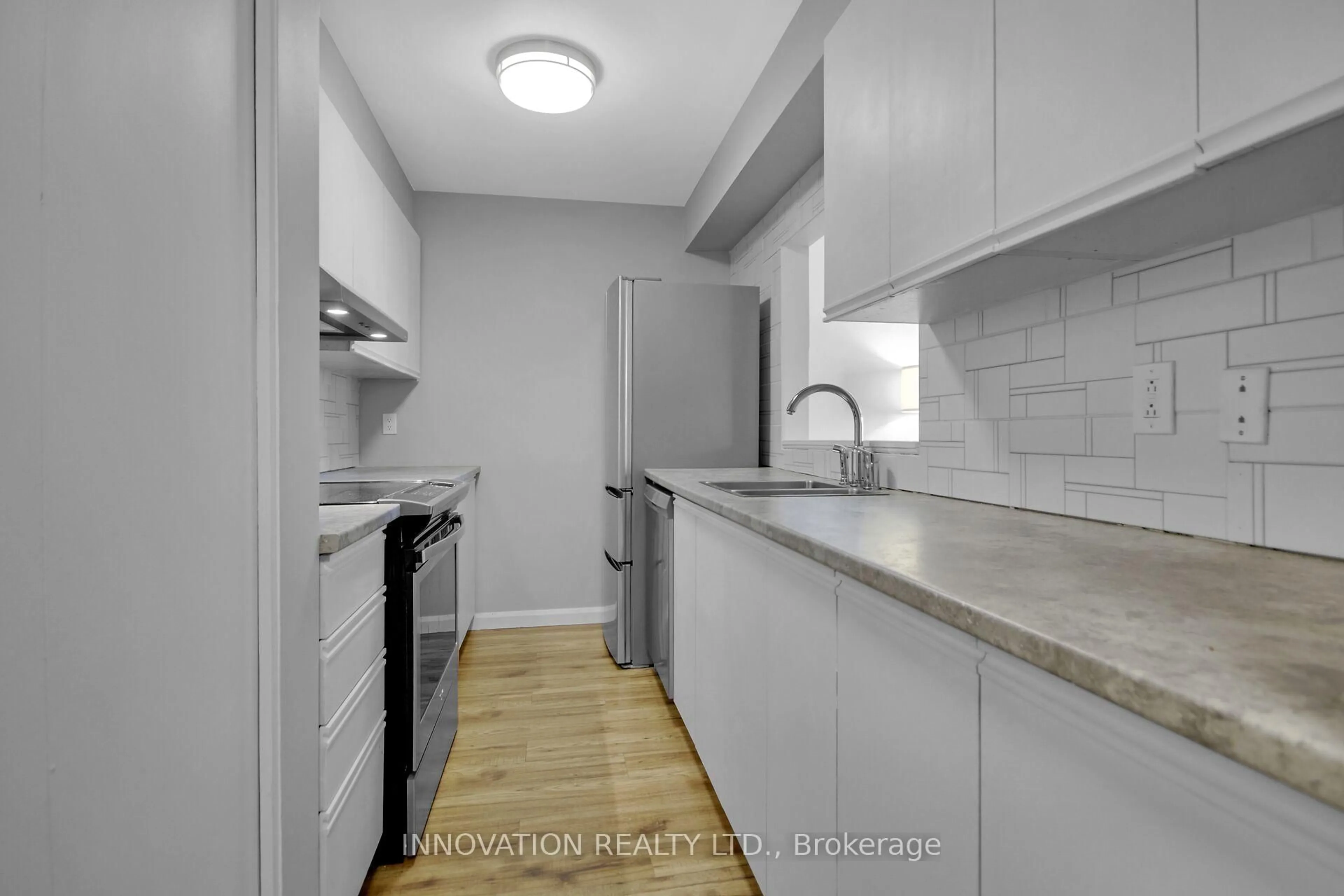 Standard kitchen, unknown for 216 Viewmount Dr #302, Ottawa Ontario K2E 7X4