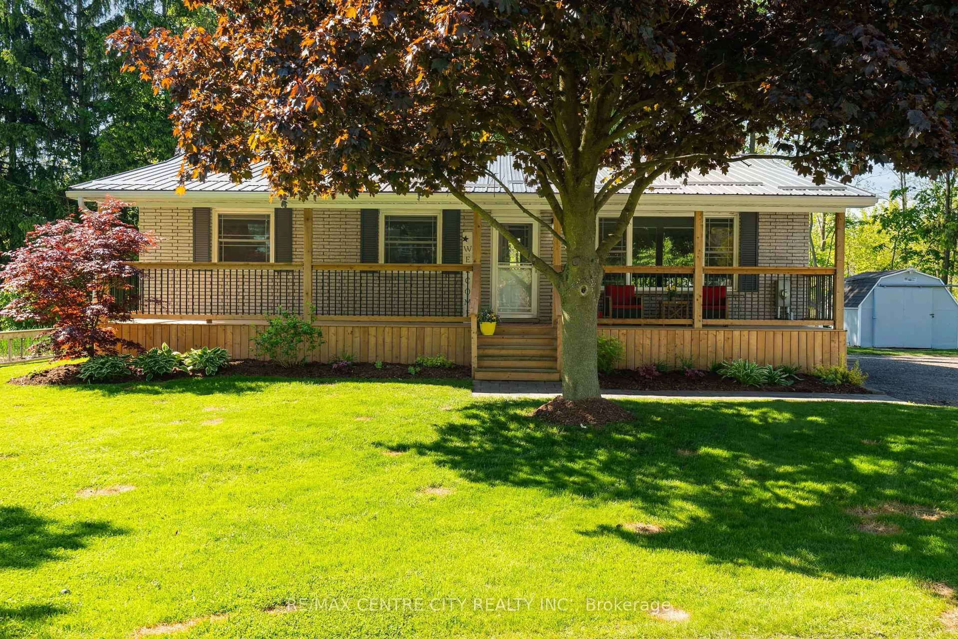 Home with vinyl exterior material, street for 51246 Courtright St, Malahide Ontario N0L 2J0