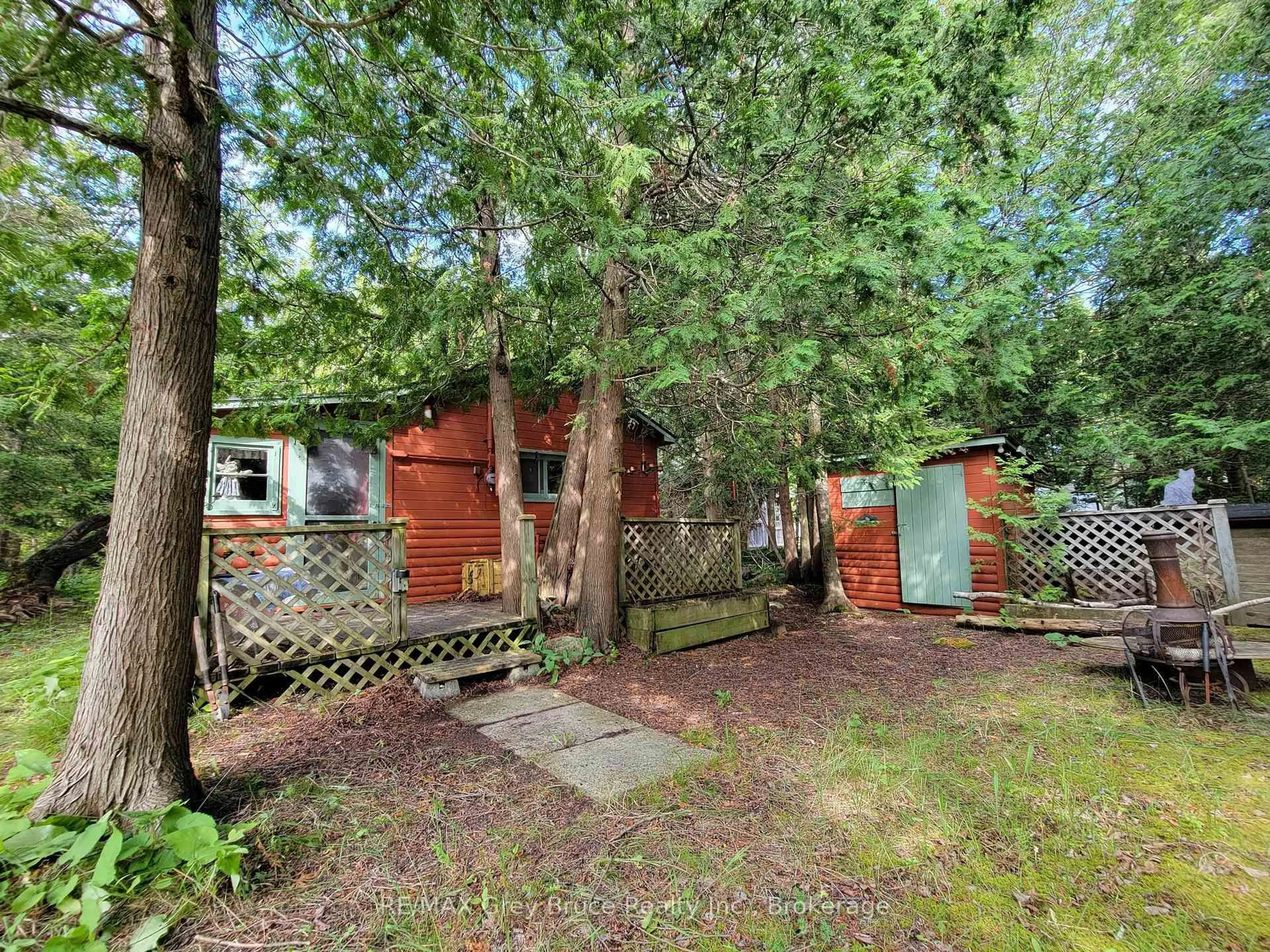 Shed for 25 Pine Tree Harbour Rd, Northern Bruce Peninsula Ontario N0H 1Z0