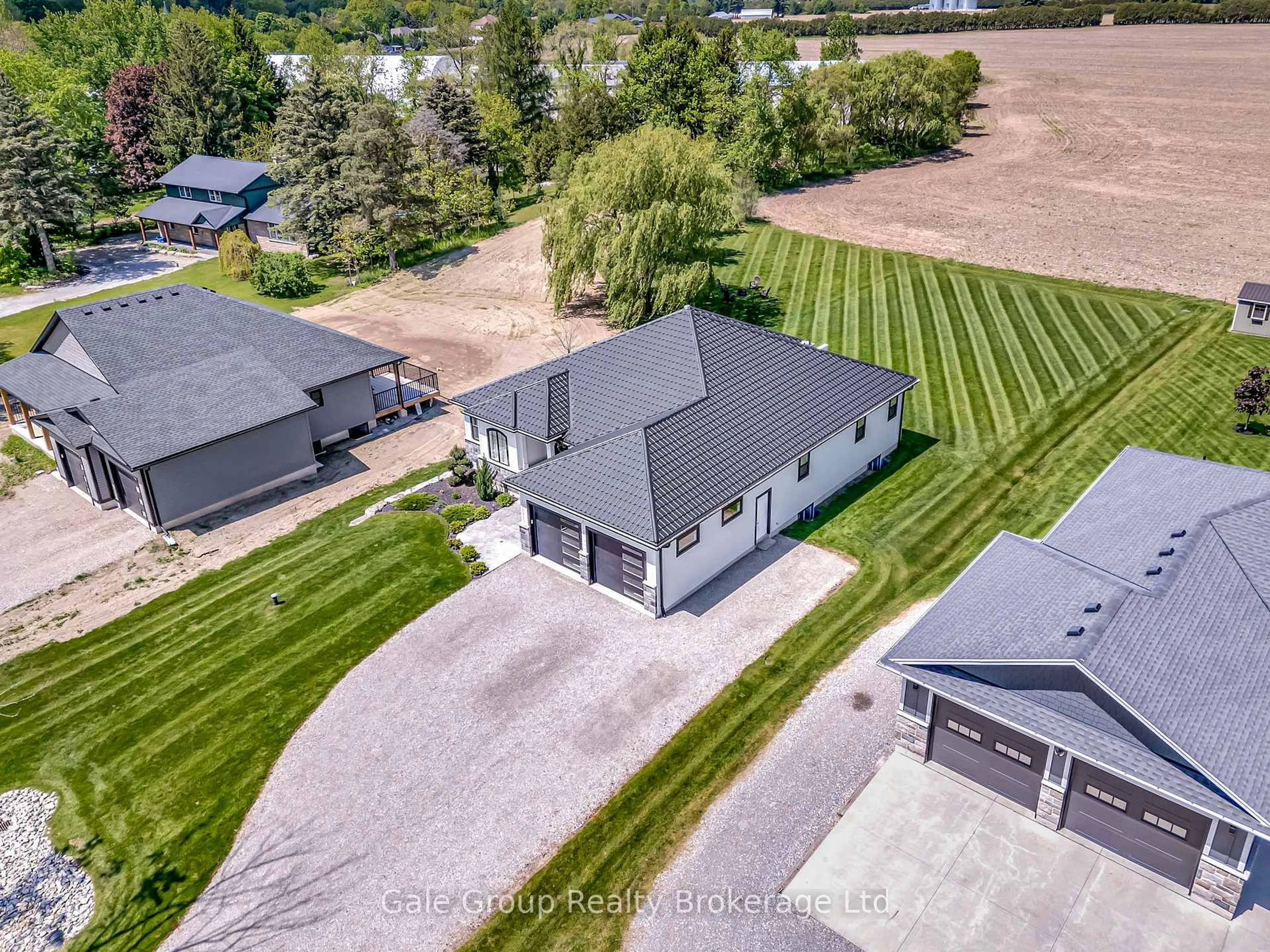 A pic from outside/outdoor area/front of a property/back of a property/a pic from drone, unknown for 11715 Plank Rd, Bayham Ontario N0J 1H0