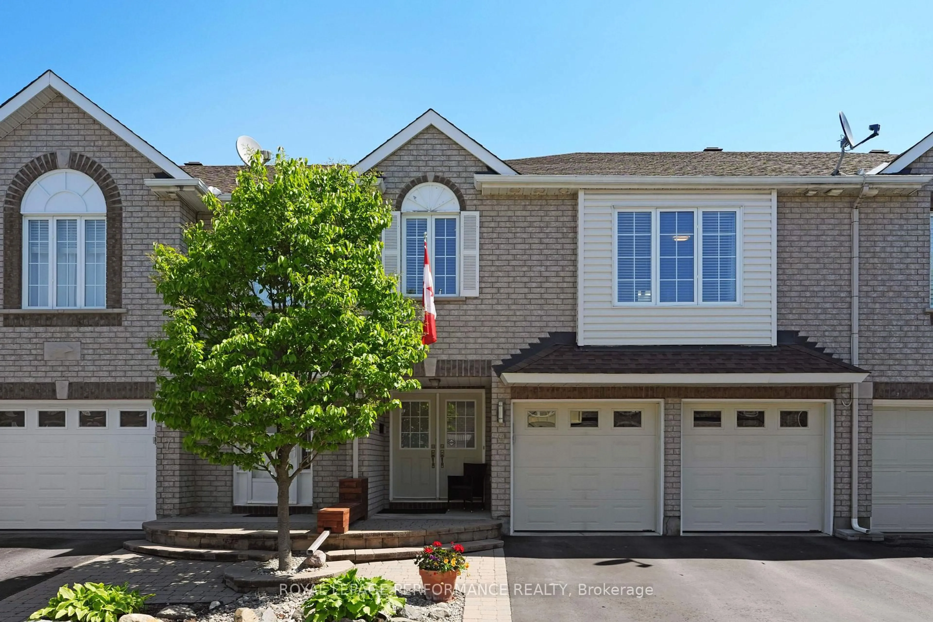 Unknown for 9 Maple Park Private, Ottawa Ontario K1T 4A6