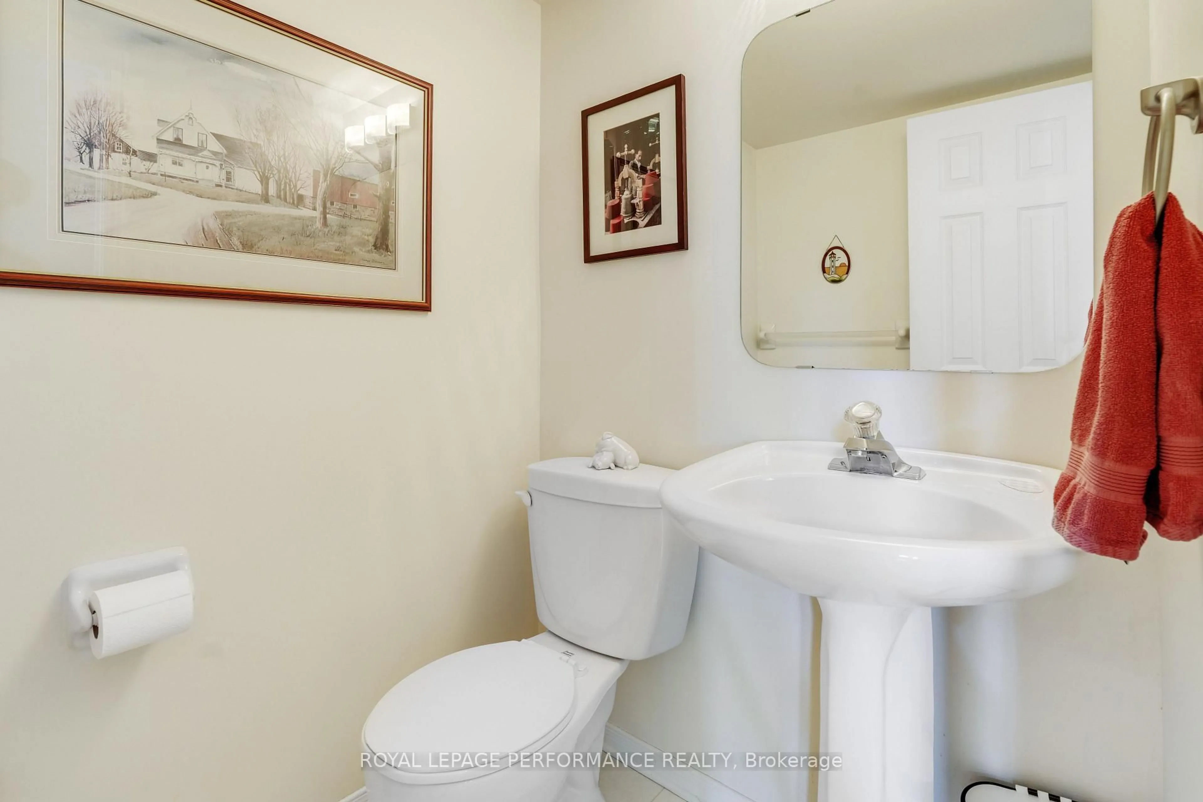 Standard bathroom, unknown for 9 Maple Park Private, Ottawa Ontario K1T 4A6