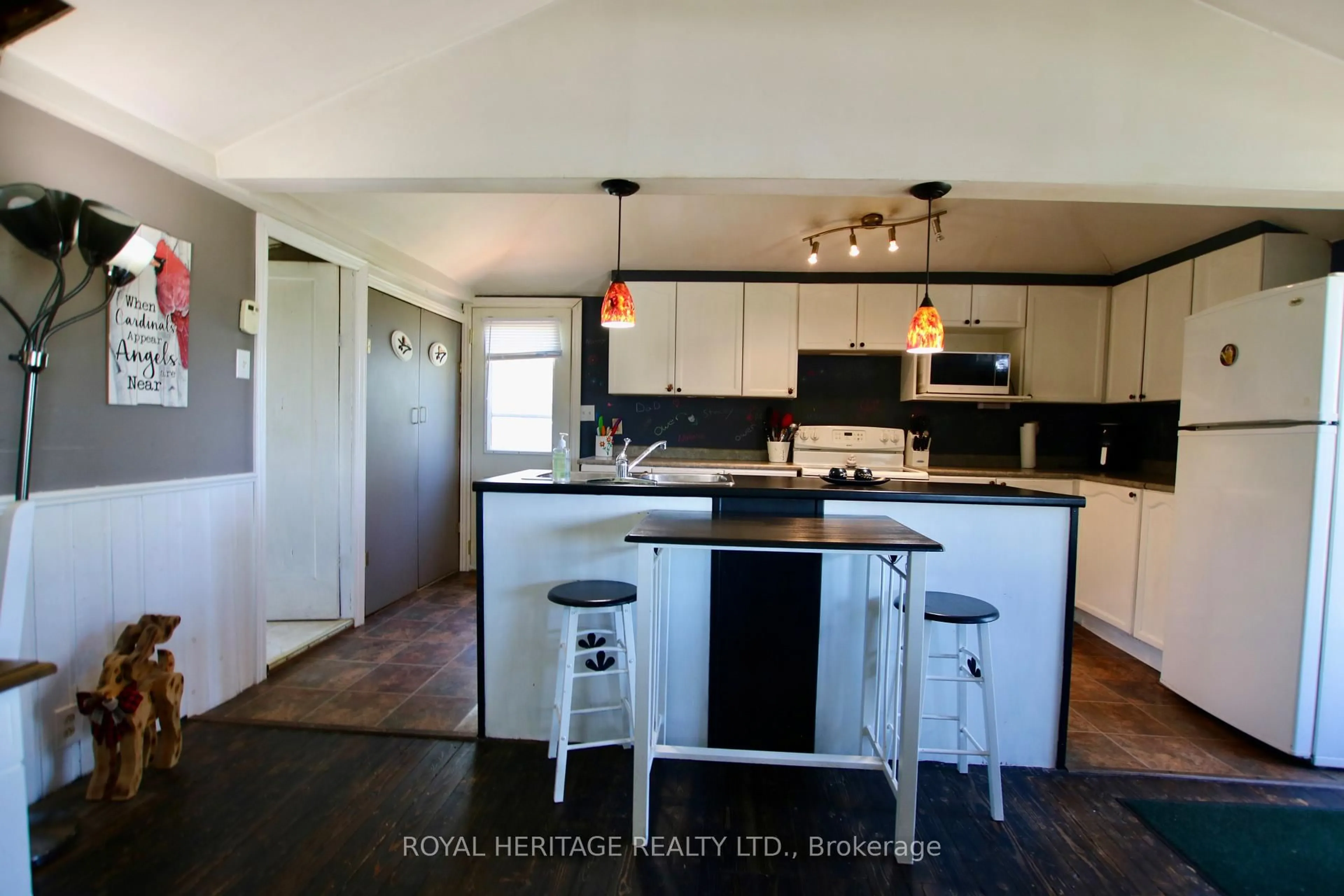 Open concept kitchen, unknown for 63 Birchcliff Ave, Kawartha Lakes Ontario K0M 1L0