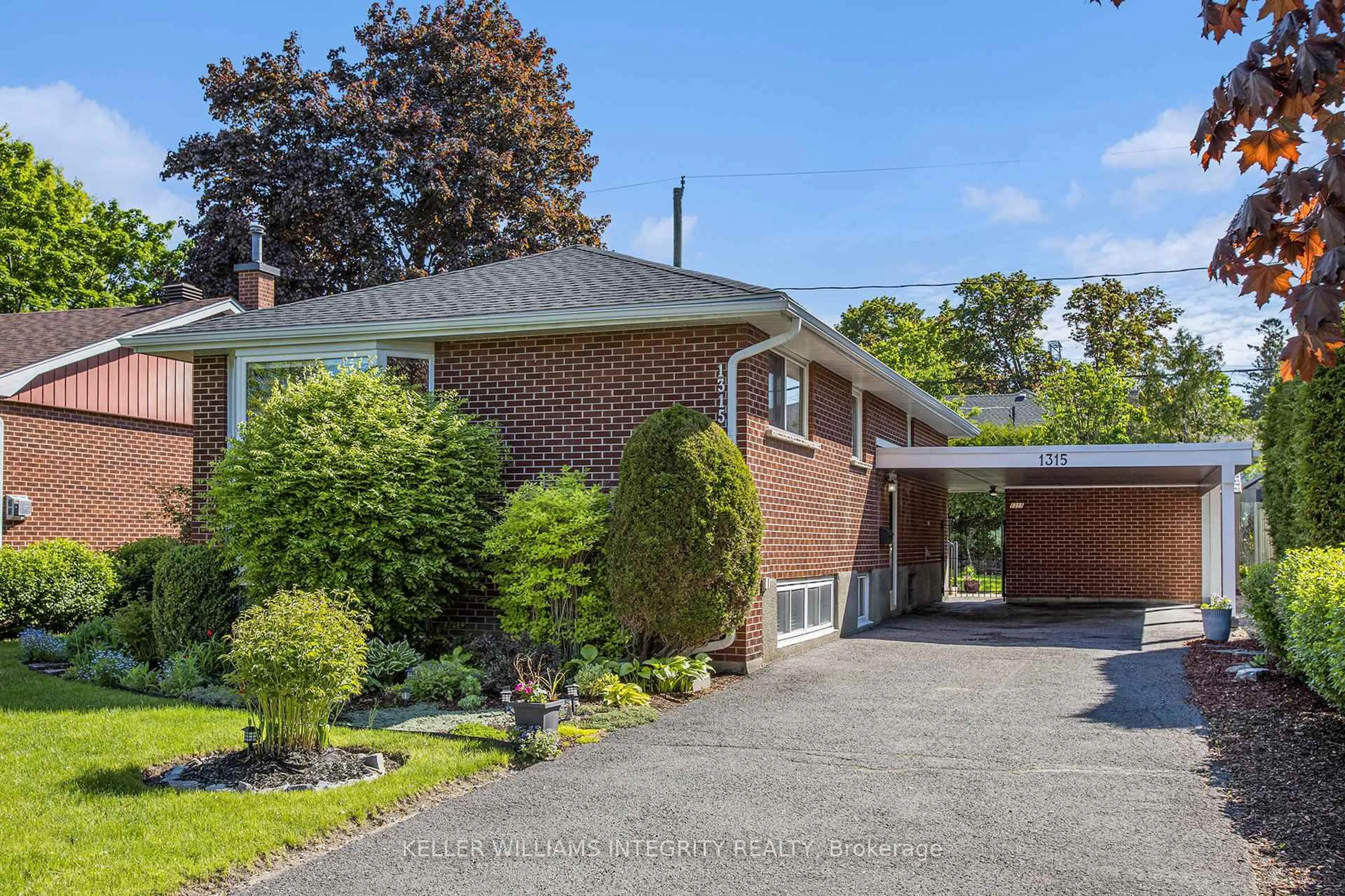 Home with brick exterior material, street for 1315 Agincourt Rd, Ottawa Ontario K2C 2J3