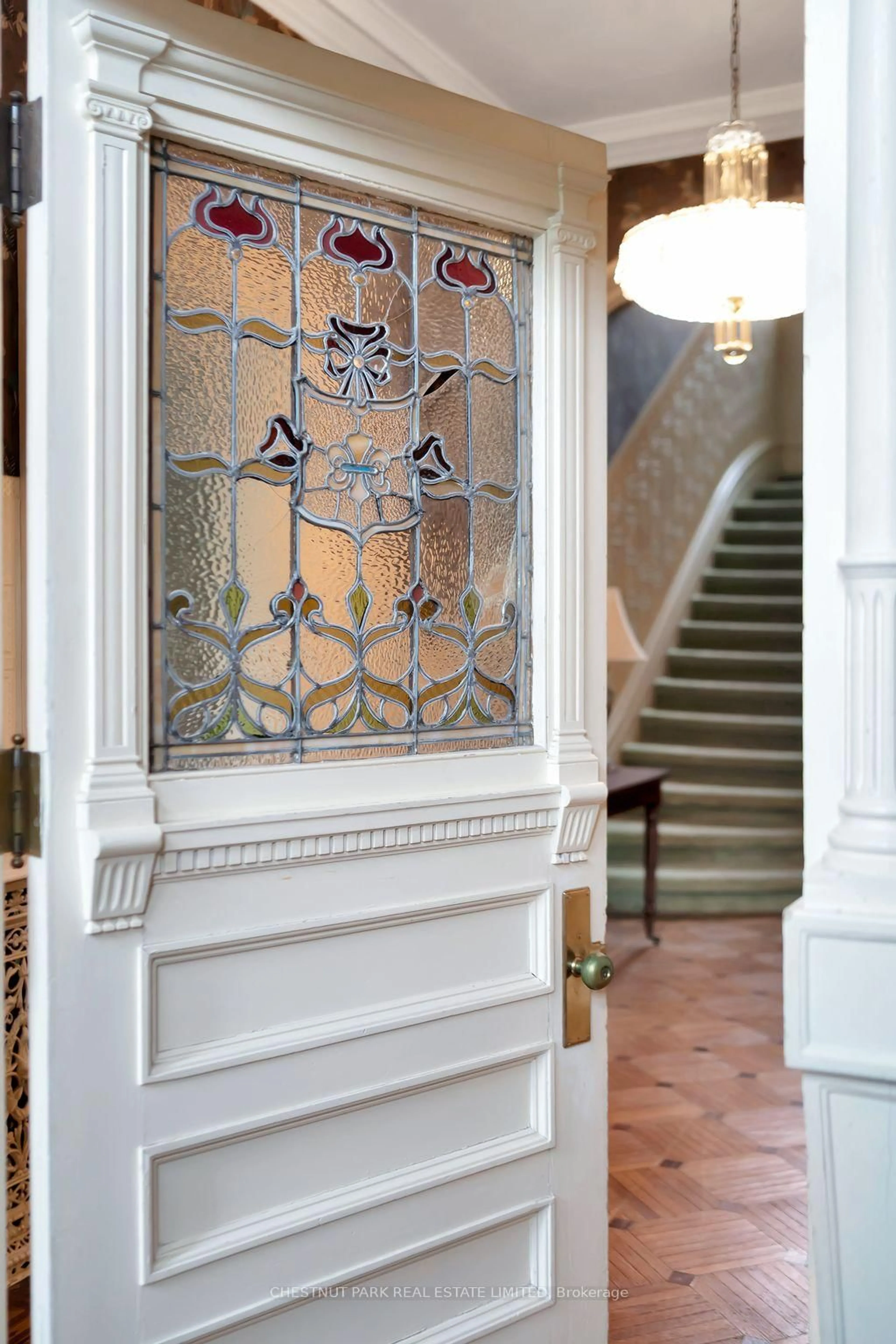 Indoor entryway for 5 Emily St, Kingston Ontario K7L 2W2