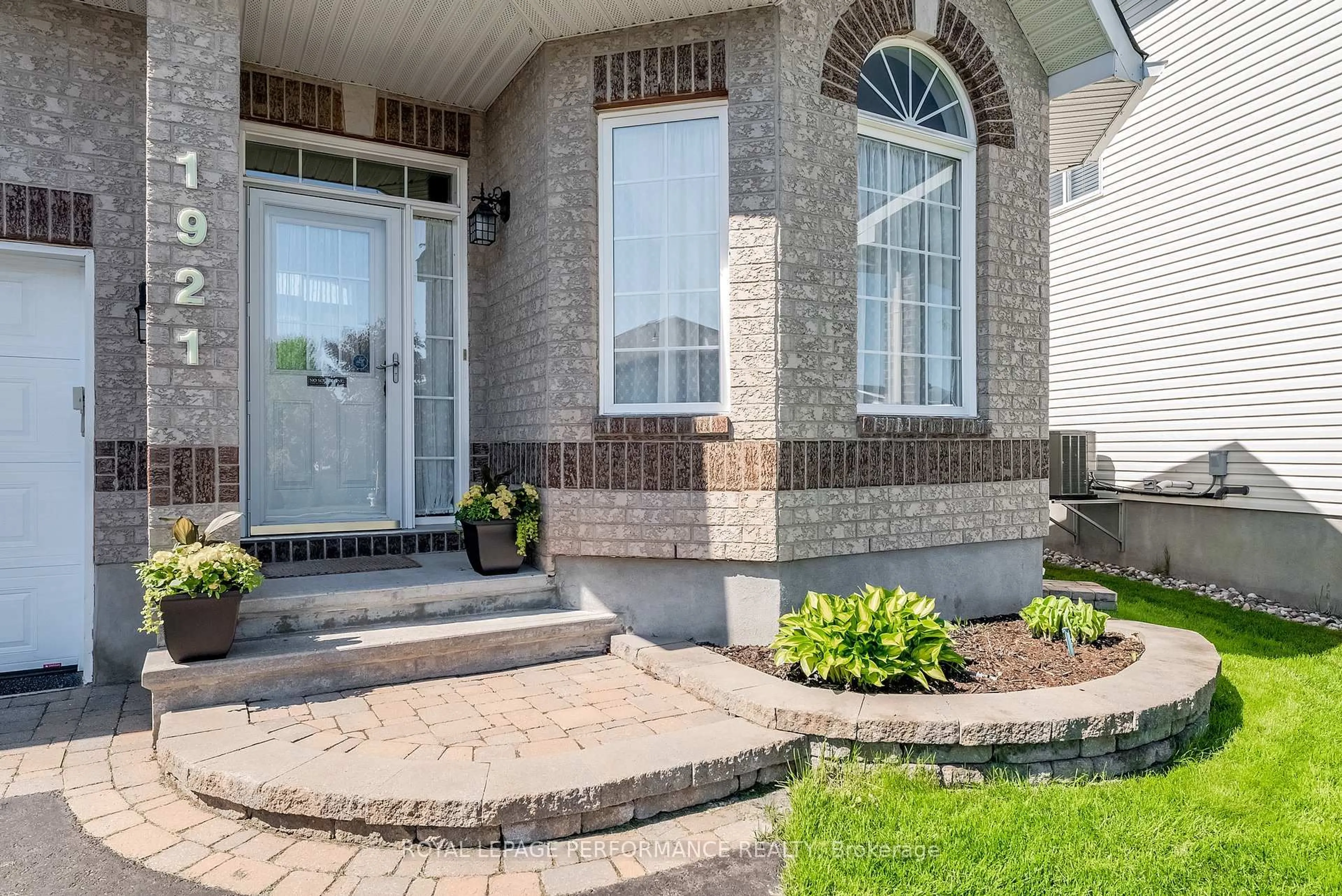 Home with brick exterior material, street for 1921 Schroeder Cres, Ottawa Ontario K4A 4P8