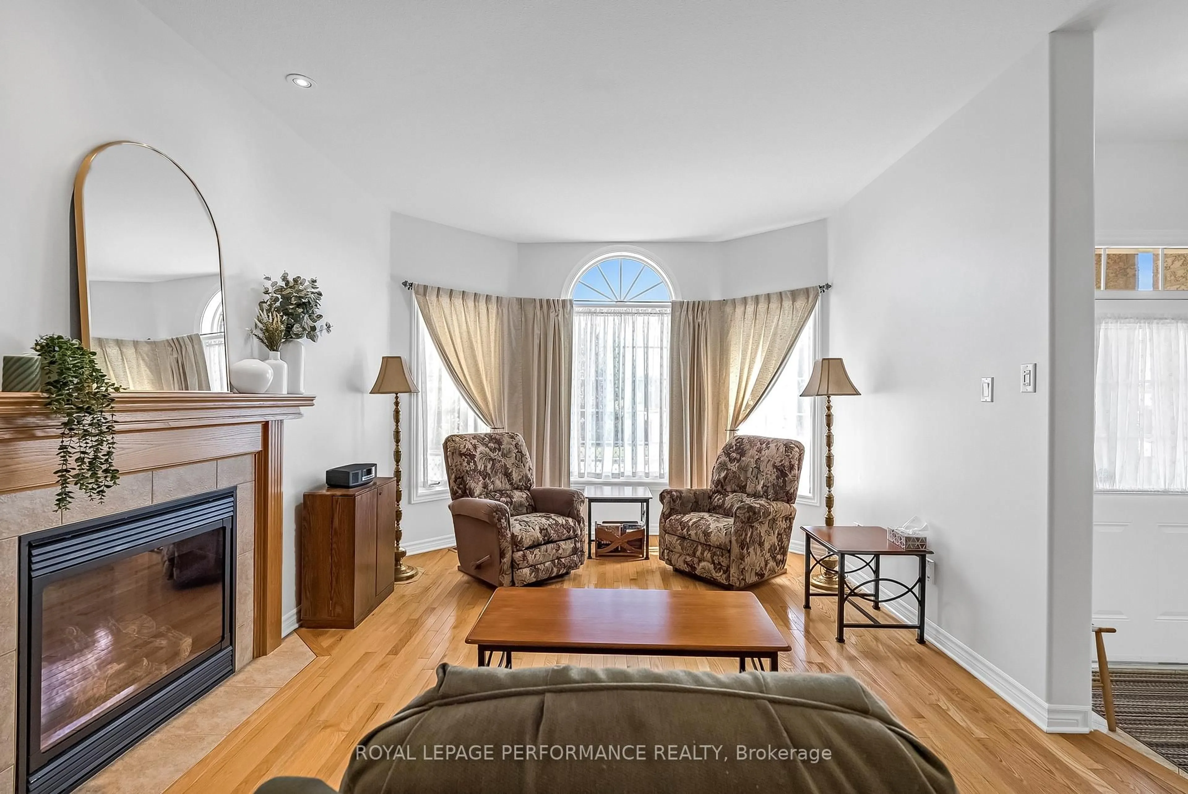 Living room with furniture, unknown for 1921 Schroeder Cres, Ottawa Ontario K4A 4P8
