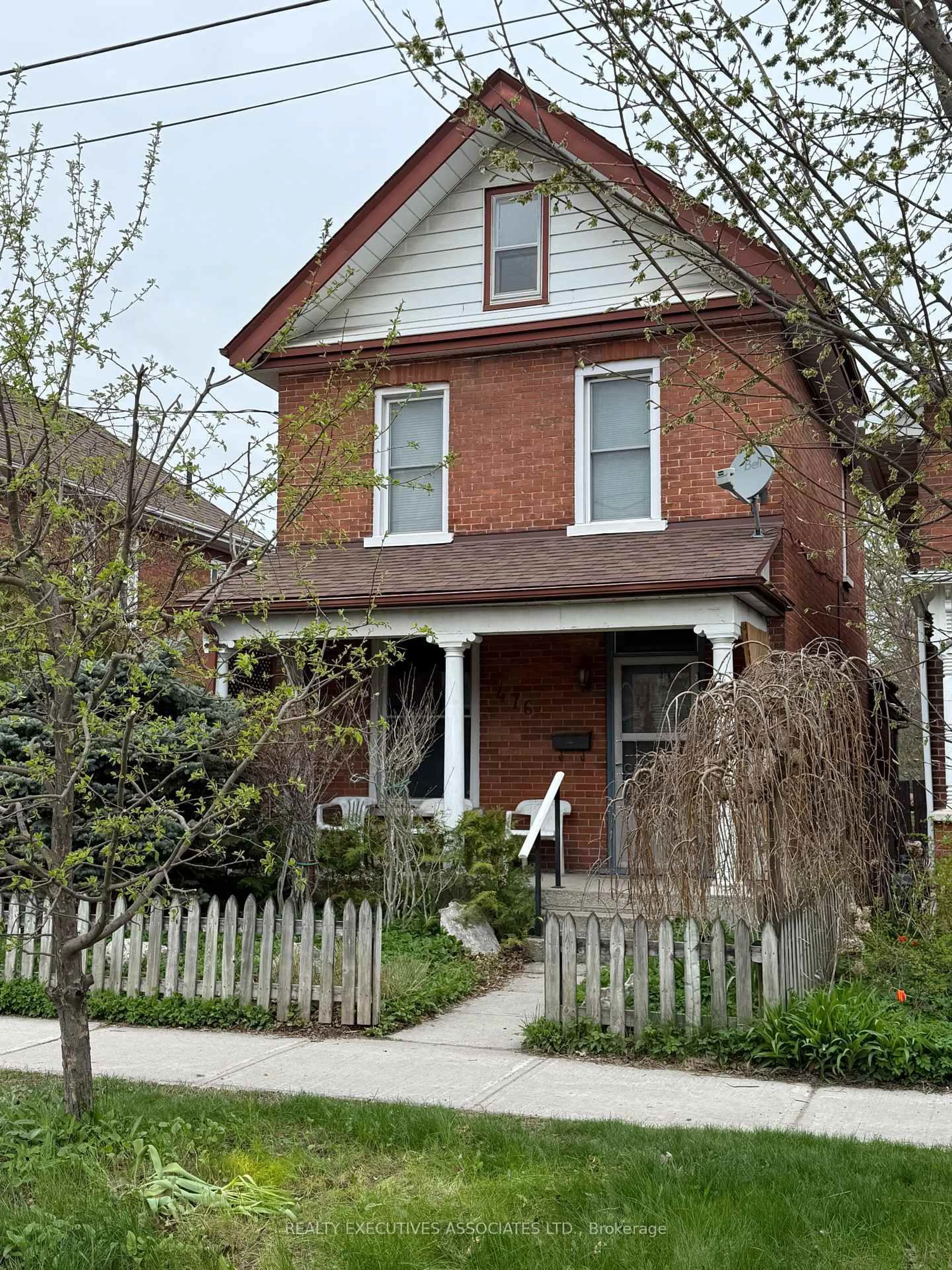 Home with brick exterior material, street for 476 Bolivar St, Peterborough Central Ontario K9J 4R4