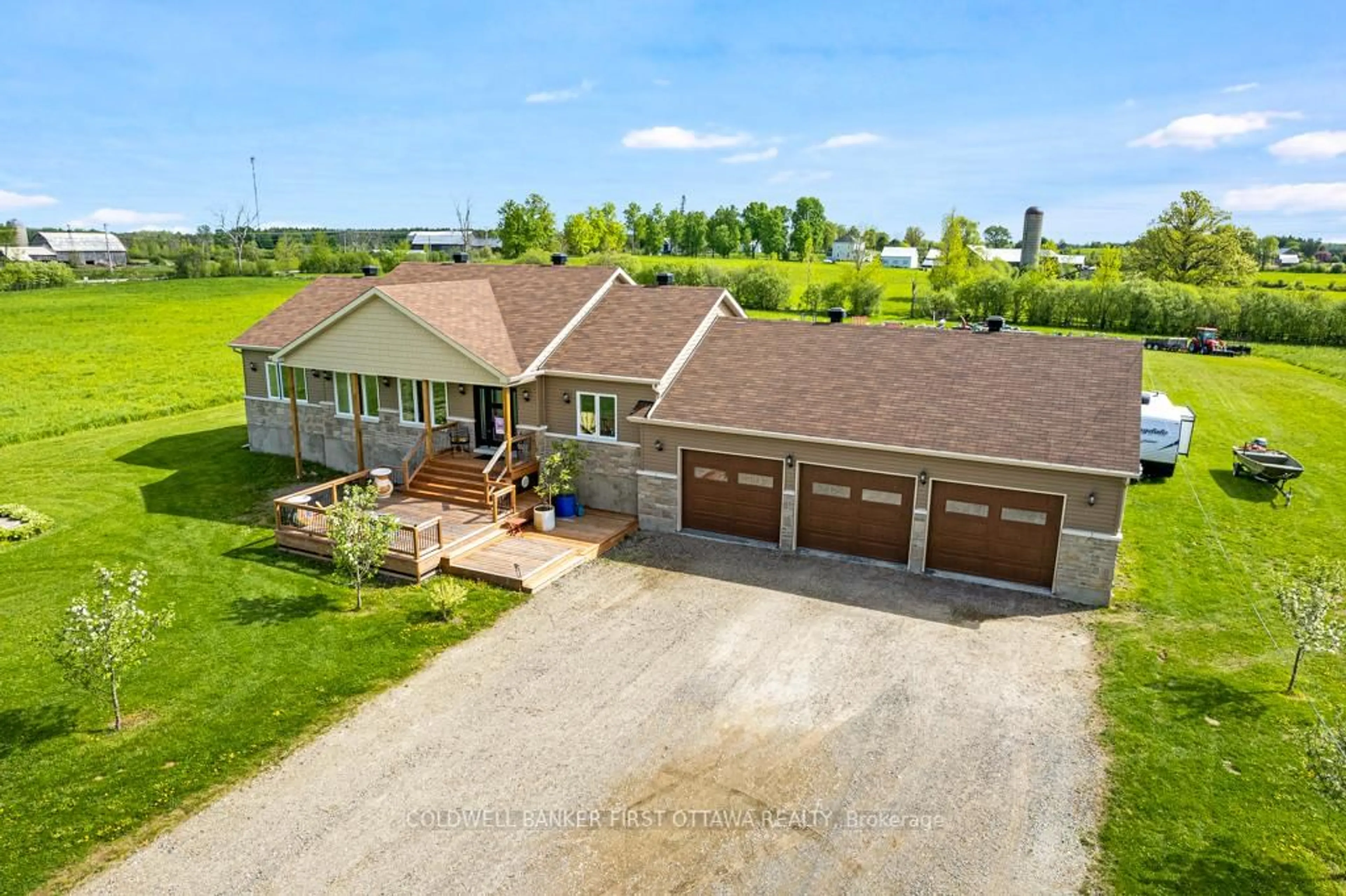 A pic from outside/outdoor area/front of a property/back of a property/a pic from drone, unknown for 1496 DRUMMOND SCHOOL Rd, Perth Ontario K7H 0K5
