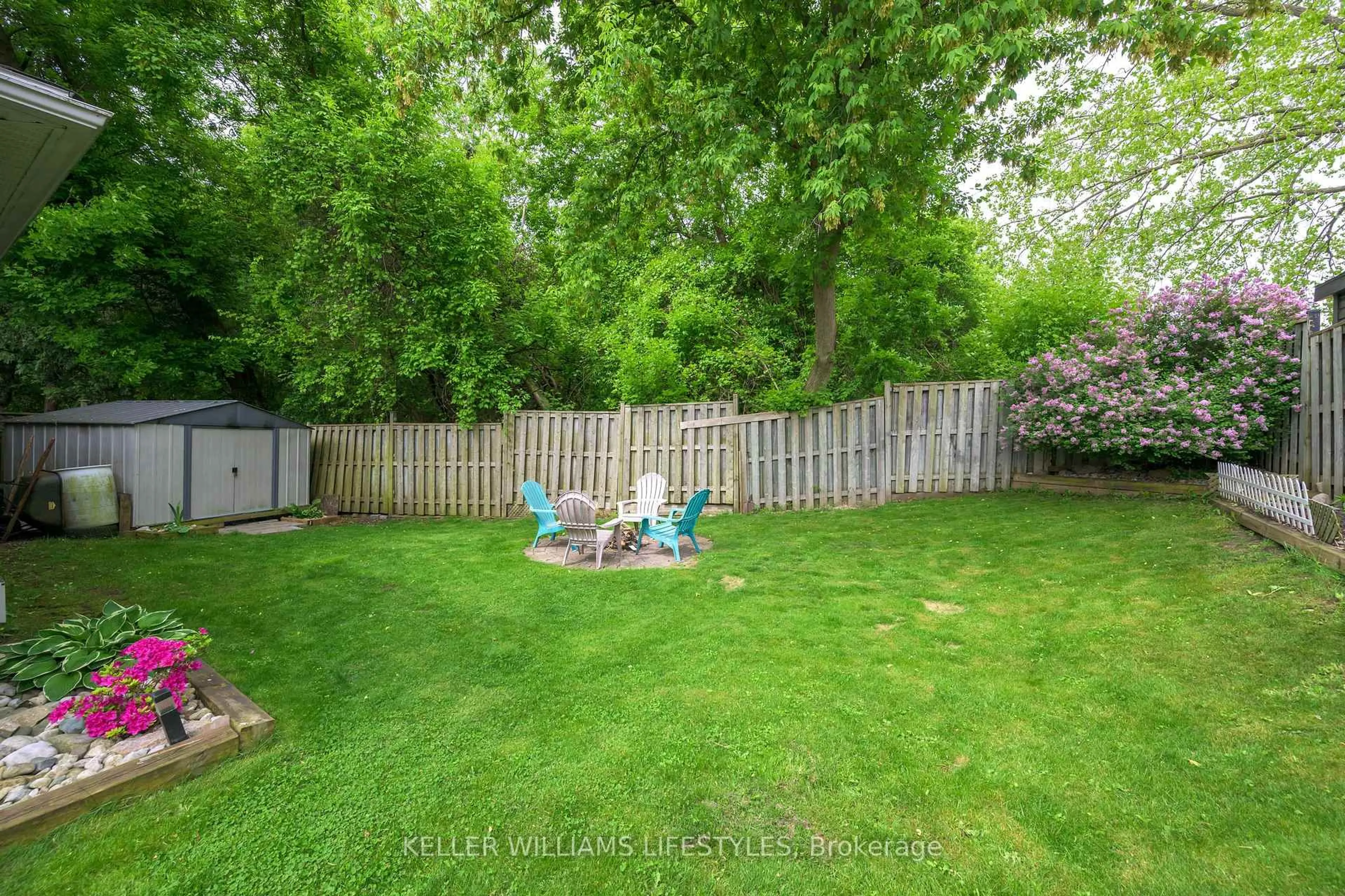 A pic from outside/outdoor area/front of a property/back of a property/a pic from drone, forest/trees view for 1850 Purcell Dr, London East Ontario N5W 6E3
