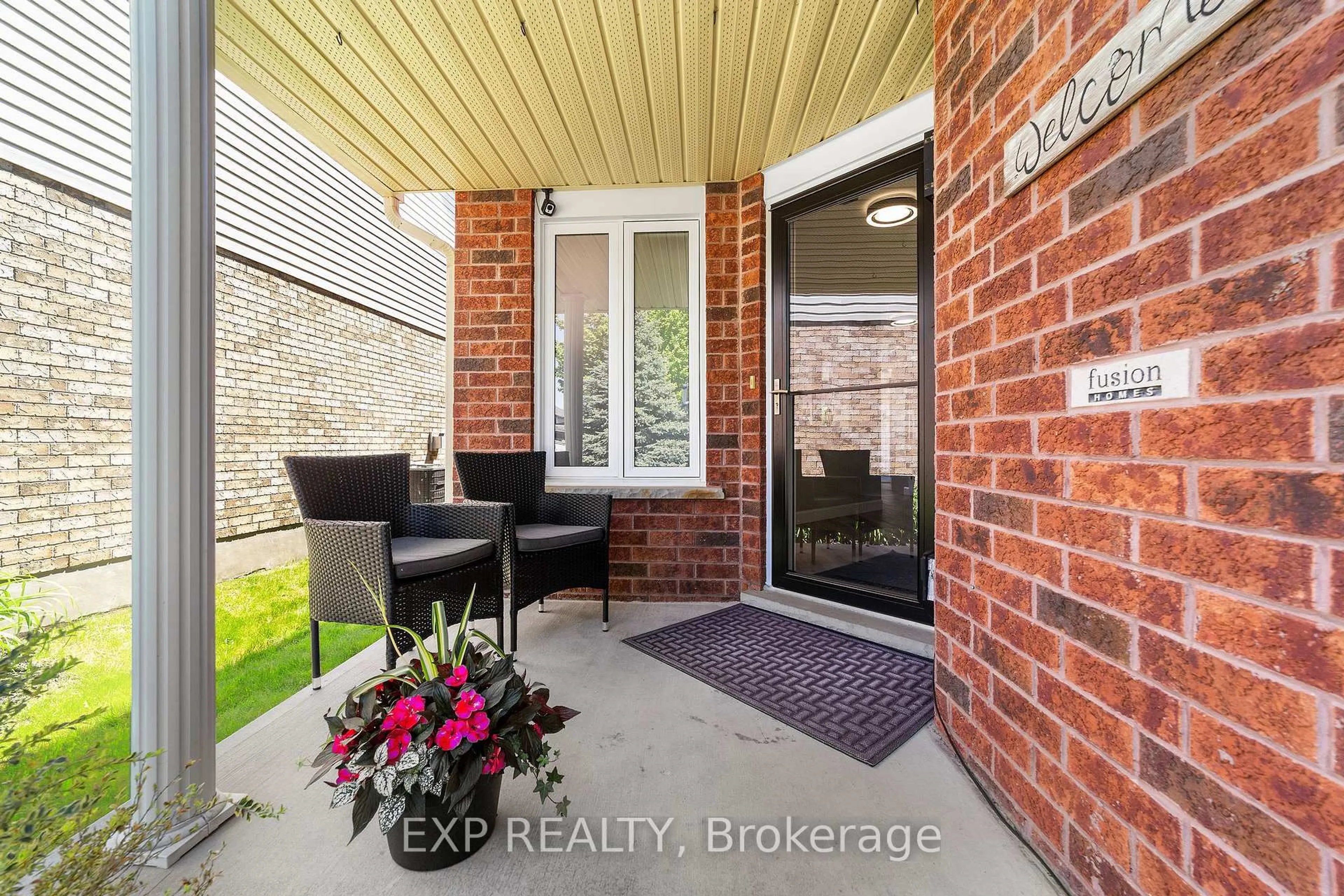 Indoor entryway for 673 SPRUCEWOOD Dr, London North Ontario N5X 4L5