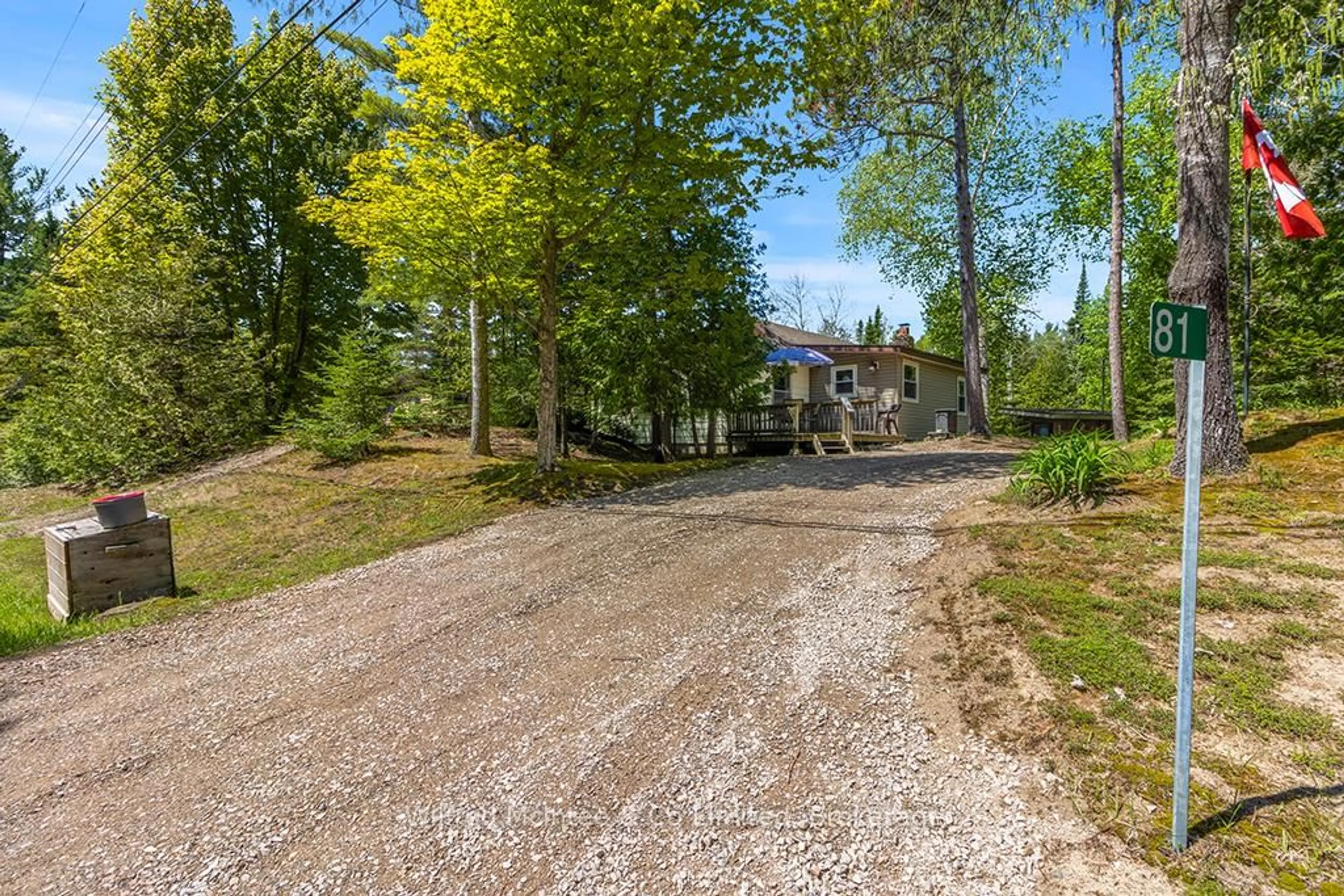 A pic from outside/outdoor area/front of a property/back of a property/a pic from drone, street for 81 THOMPSON Ave, Native Leased Lands Ontario N0H 2L0