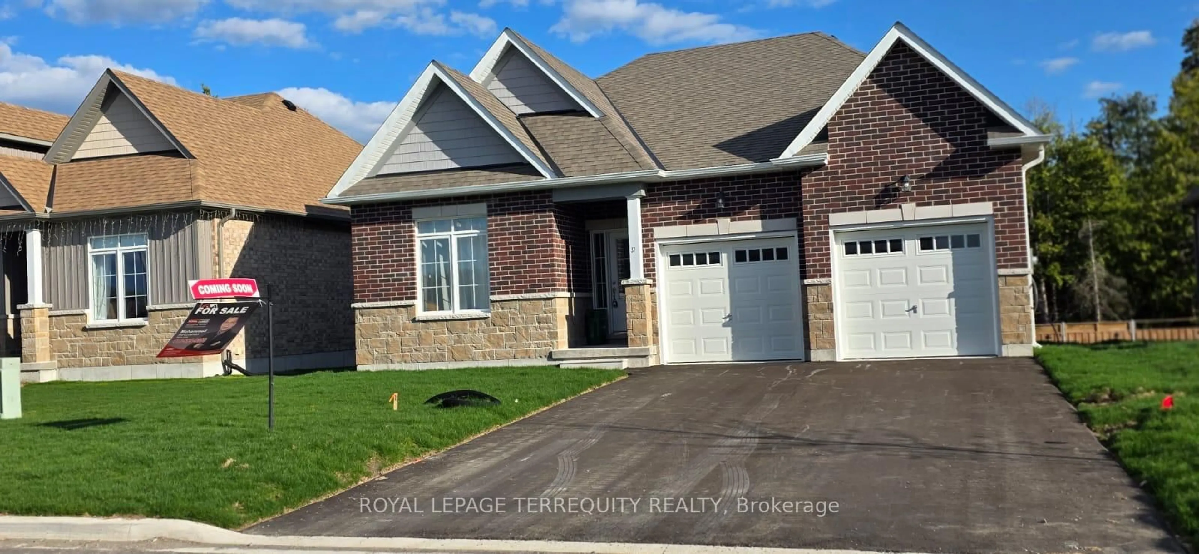 Home with brick exterior material, street for 37 Hillcroft Way, Kawartha Lakes Ontario K0M 1A0