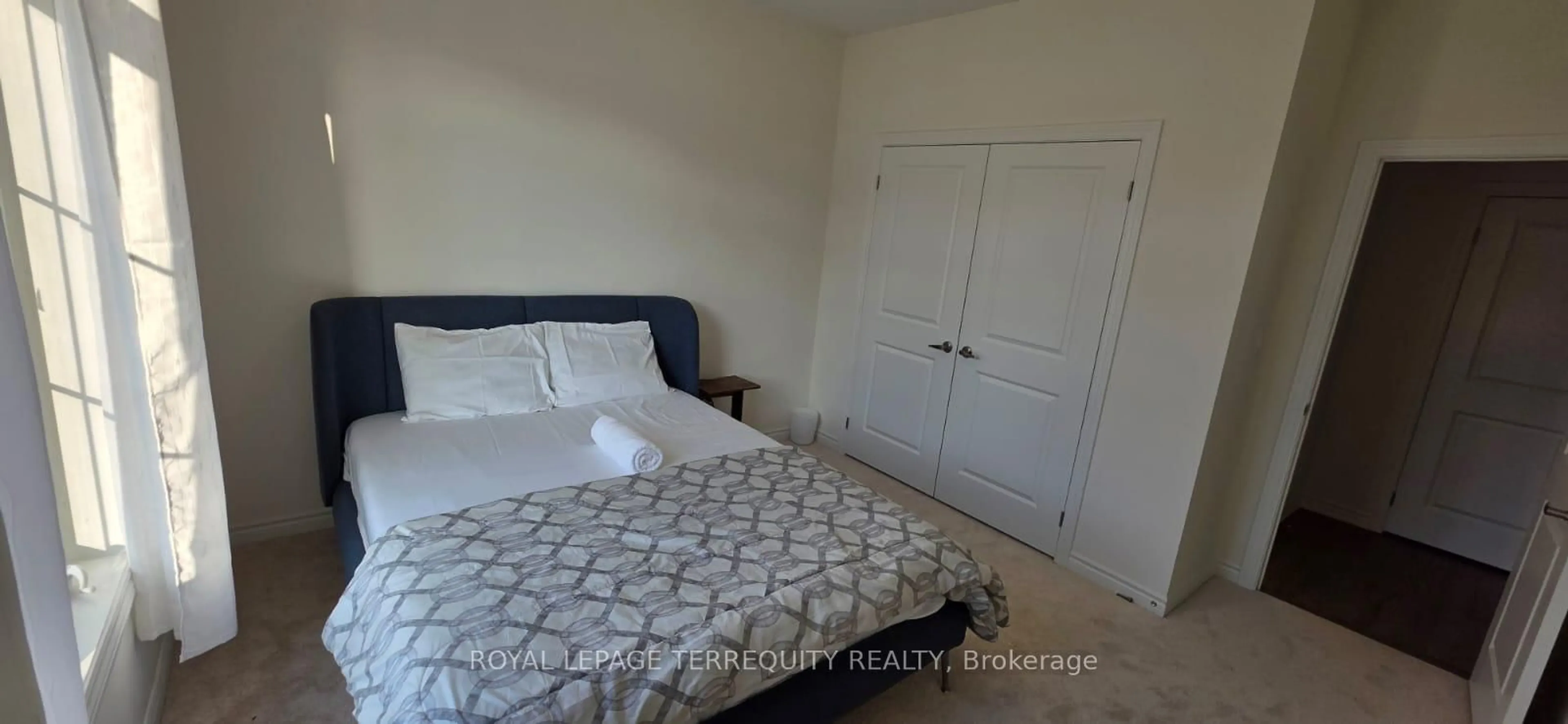 A pic of a room for 37 Hillcroft Way, Kawartha Lakes Ontario K0M 1A0