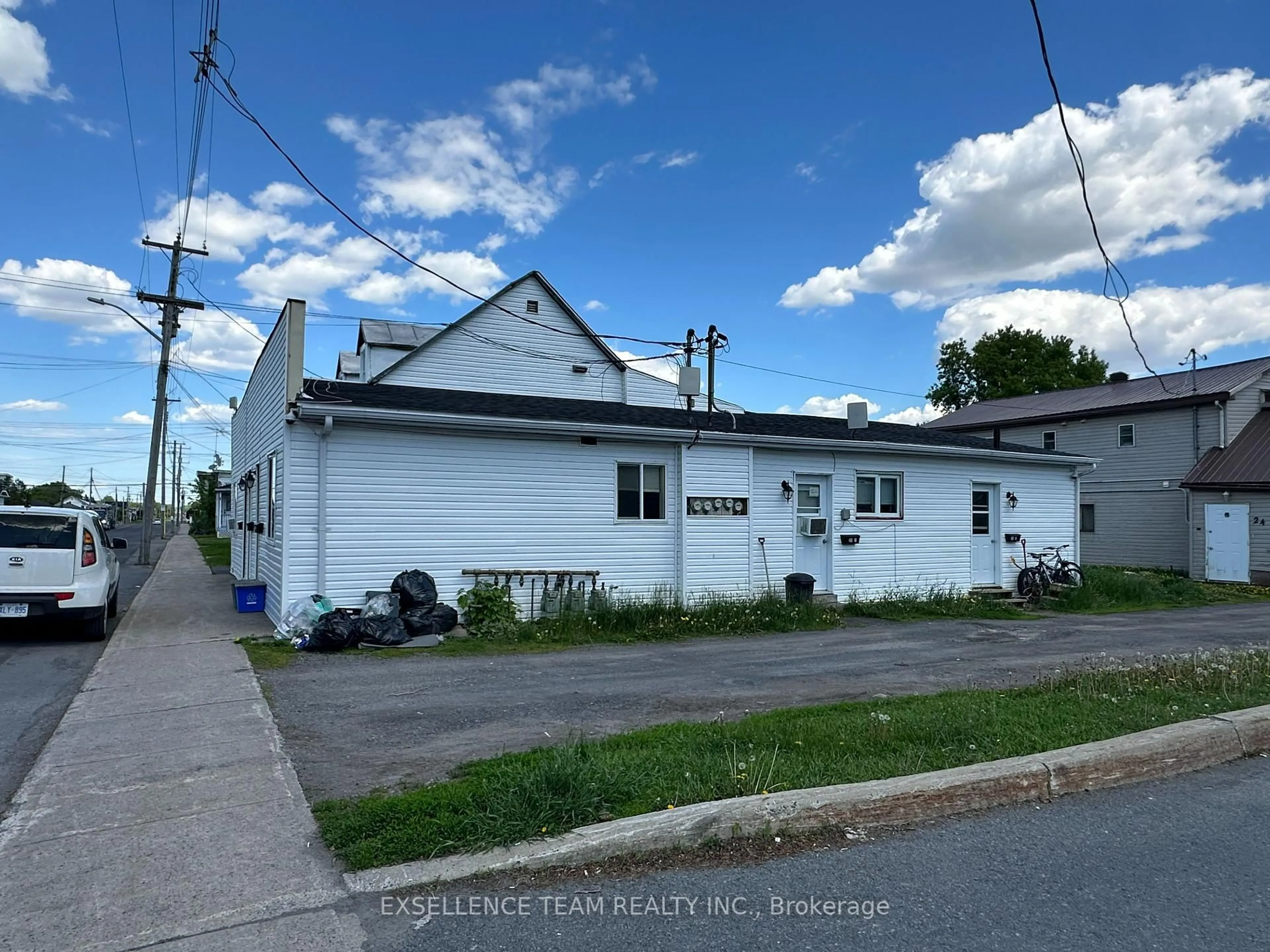 A pic from outside/outdoor area/front of a property/back of a property/a pic from drone, street for 28 Lochiel St, North Glengarry Ontario K0C 1A0