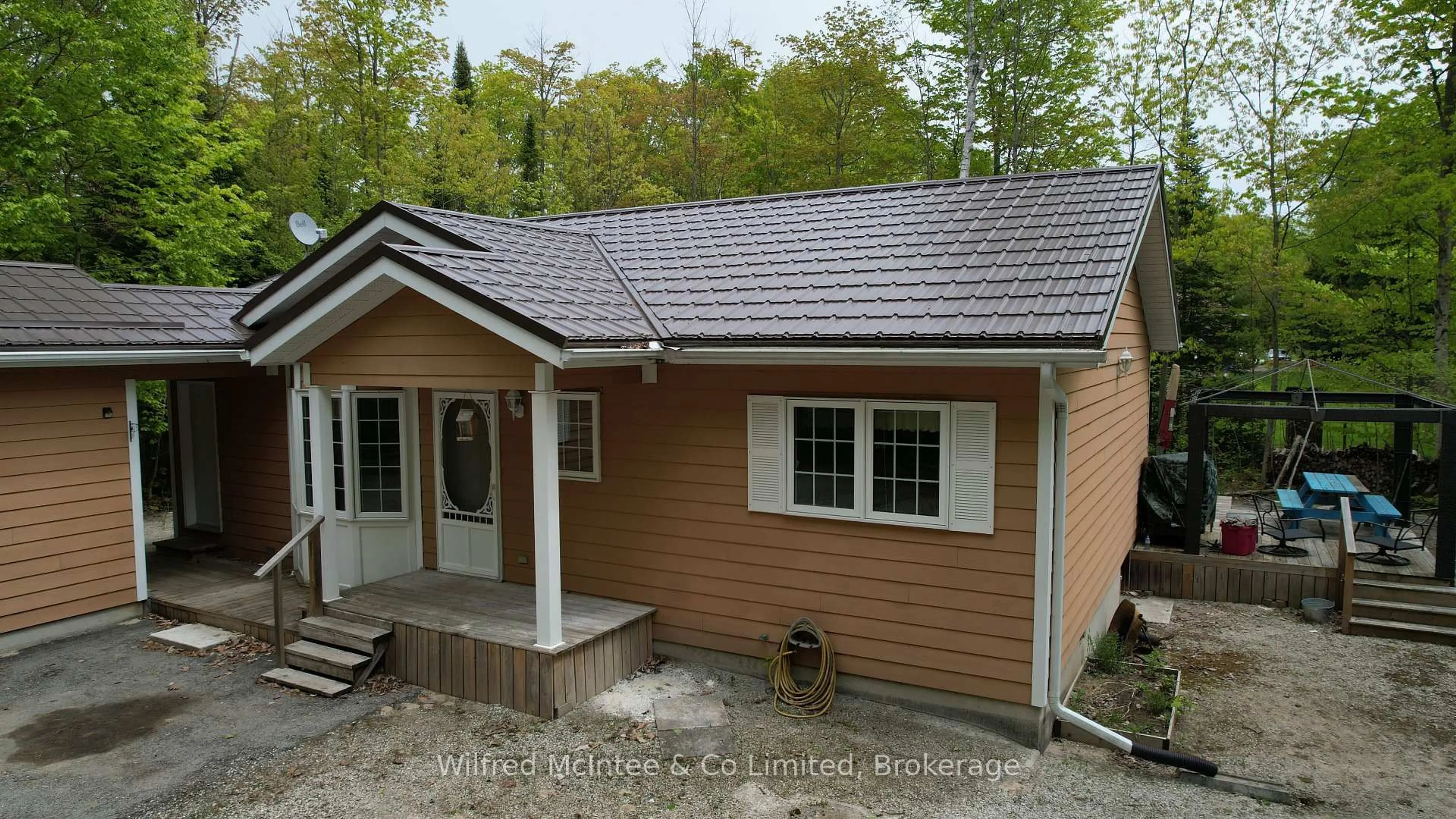 Home with vinyl exterior material, building for 49 Beechwood Dr, South Bruce Peninsula Ontario N0H 2G0
