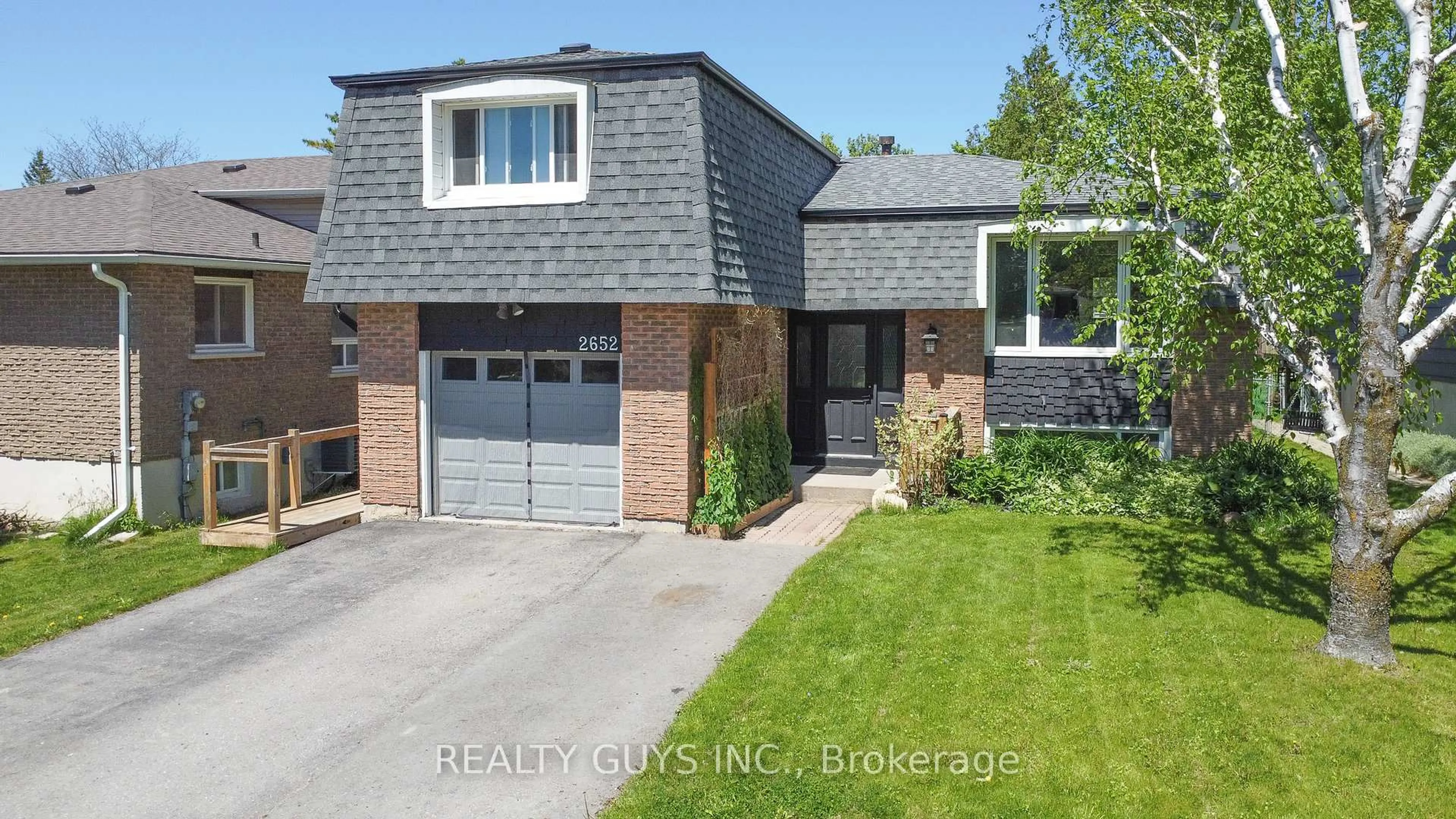Home with brick exterior material, street for 2652 Ridgetop Cres, Peterborough East Ontario K9L 1H9