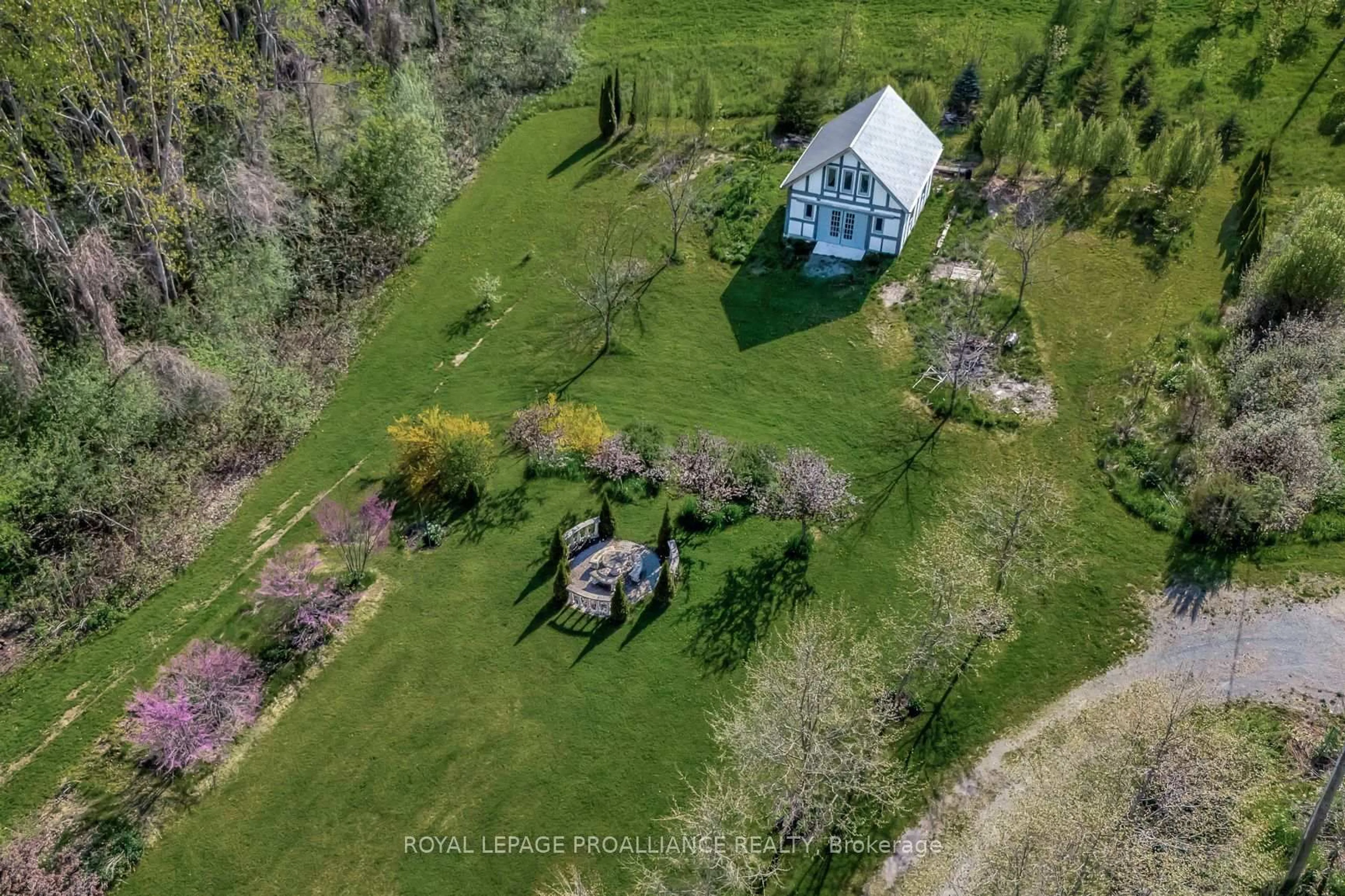 A pic from outside/outdoor area/front of a property/back of a property/a pic from drone, unknown for 1479 Lakeside Dr, Prince Edward County Ontario K0K 2T0