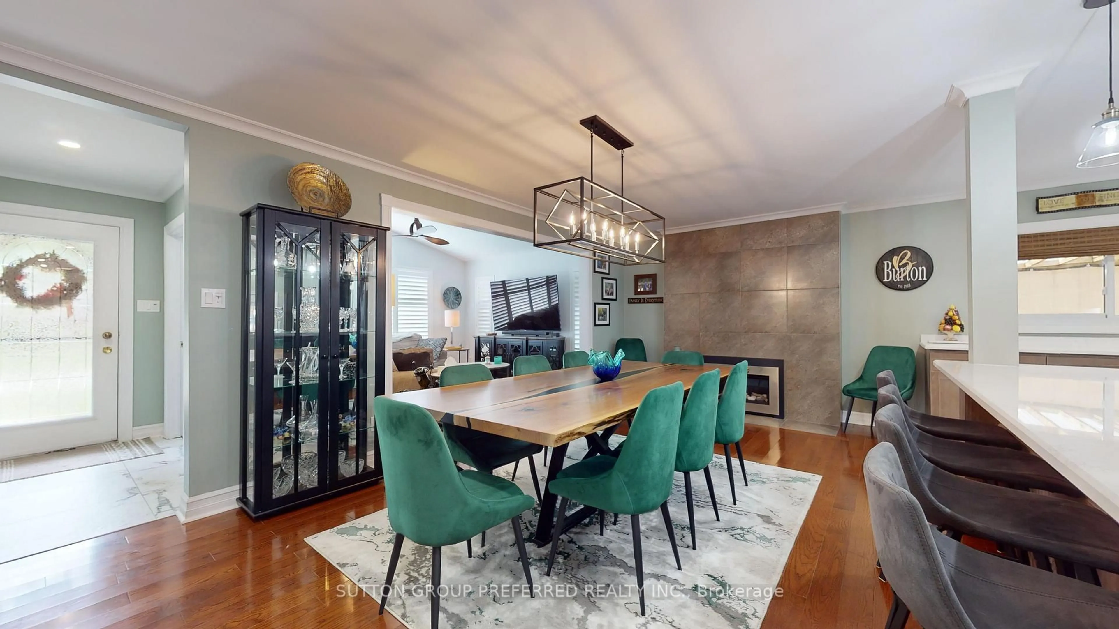 Dining room, unknown for 373 Willard Cres, London South Ontario N6K 2H8