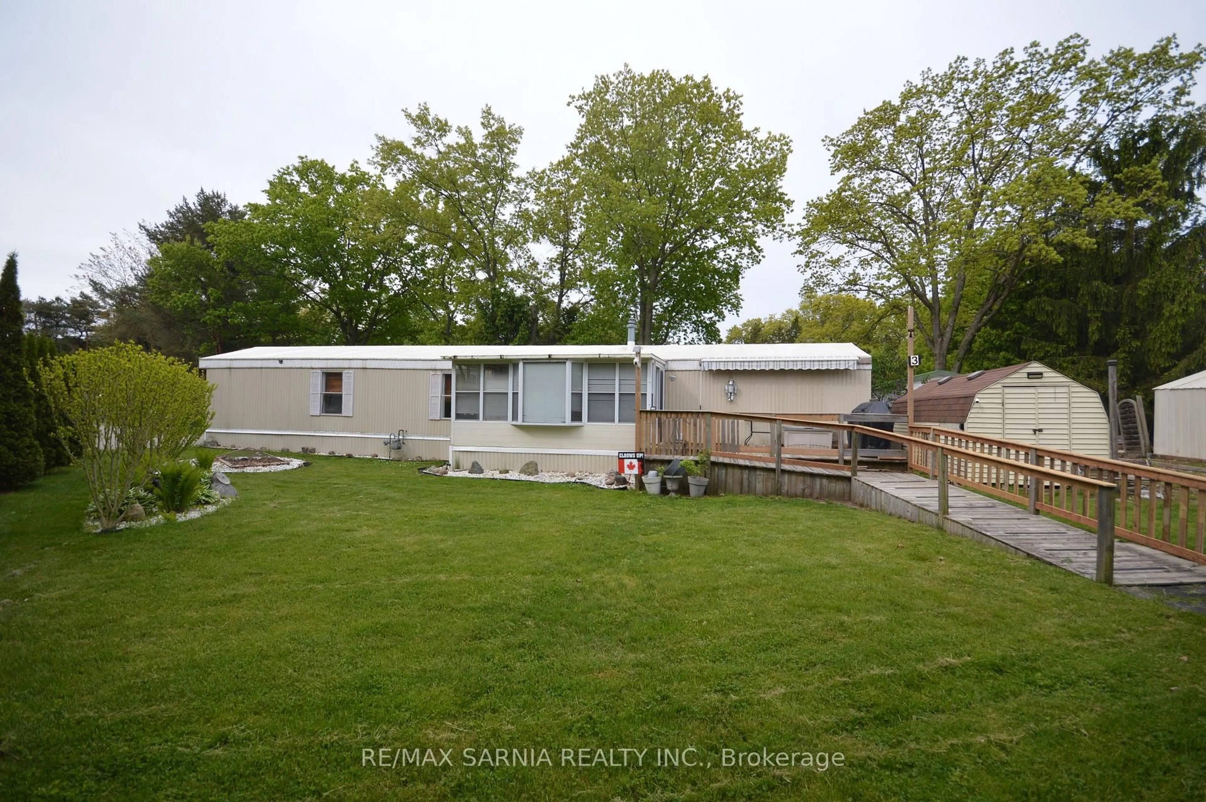 Home with vinyl exterior material, unknown for 9839 LAKESHORE Rd #3, Lambton Shores Ontario N0M 1T0