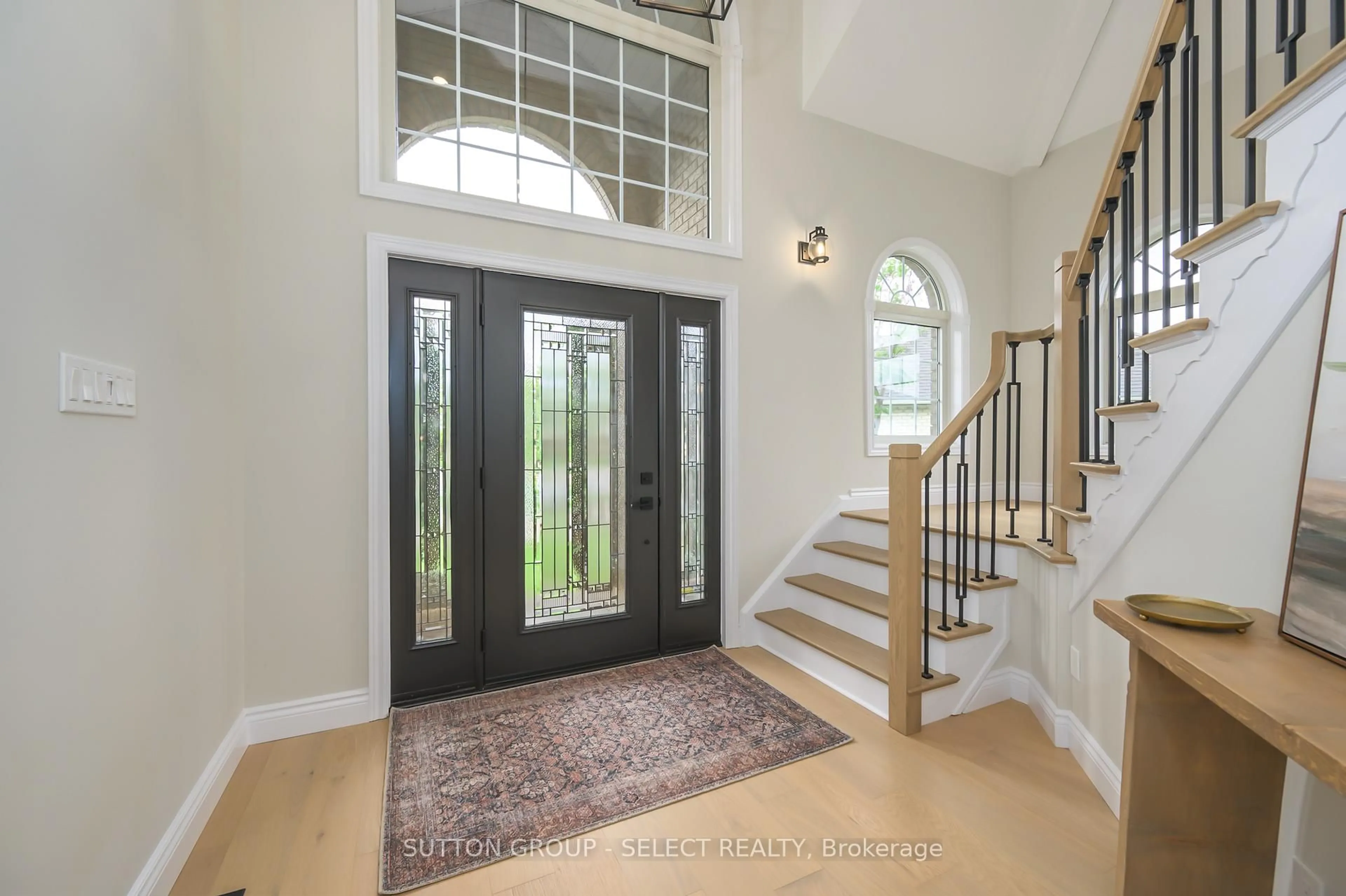 Indoor entryway for 38 Moraine Walk, London North Ontario N6G 4Y8