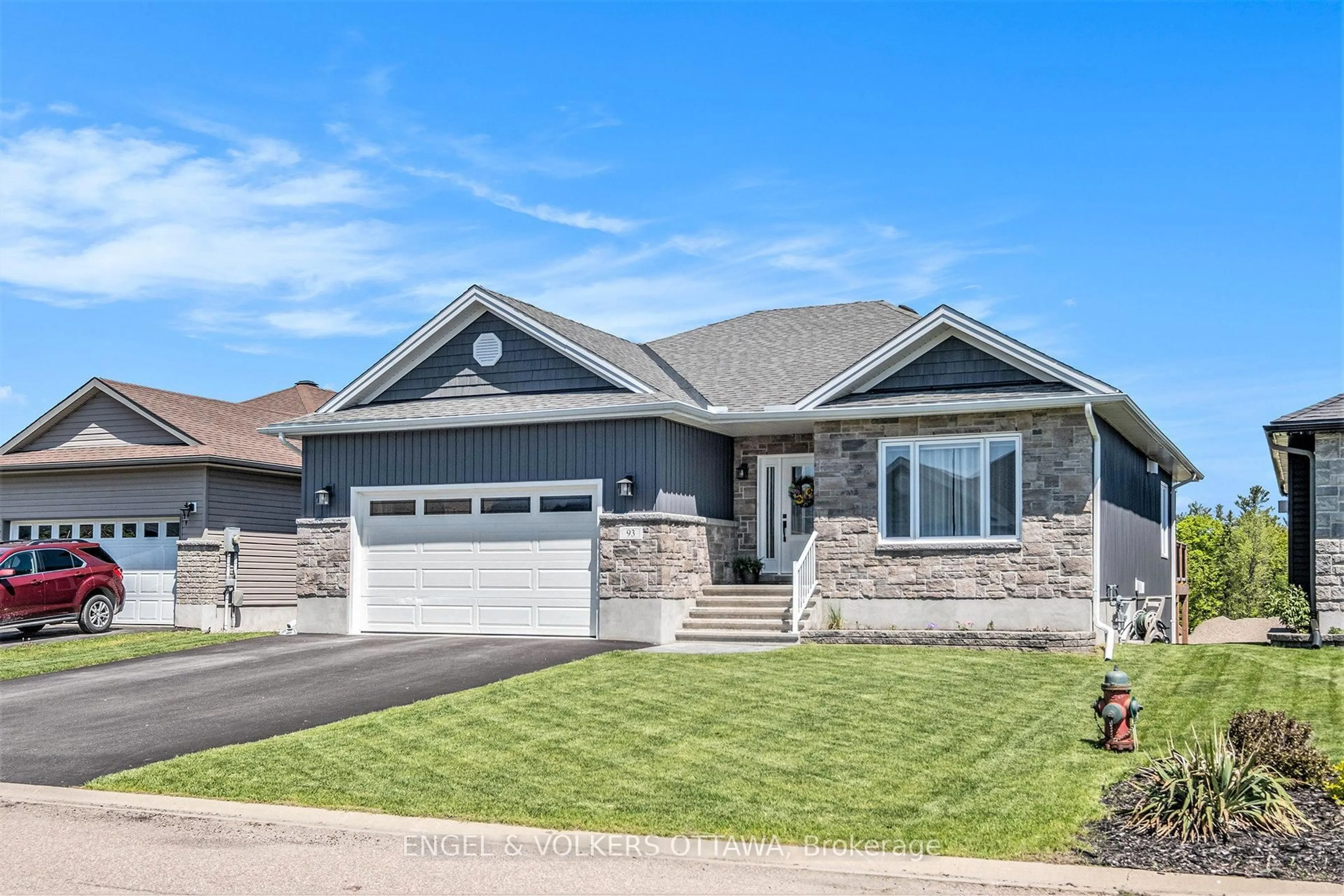 Home with vinyl exterior material, street for 93 Otteridge Ave, Renfrew Ontario K7V 0A1