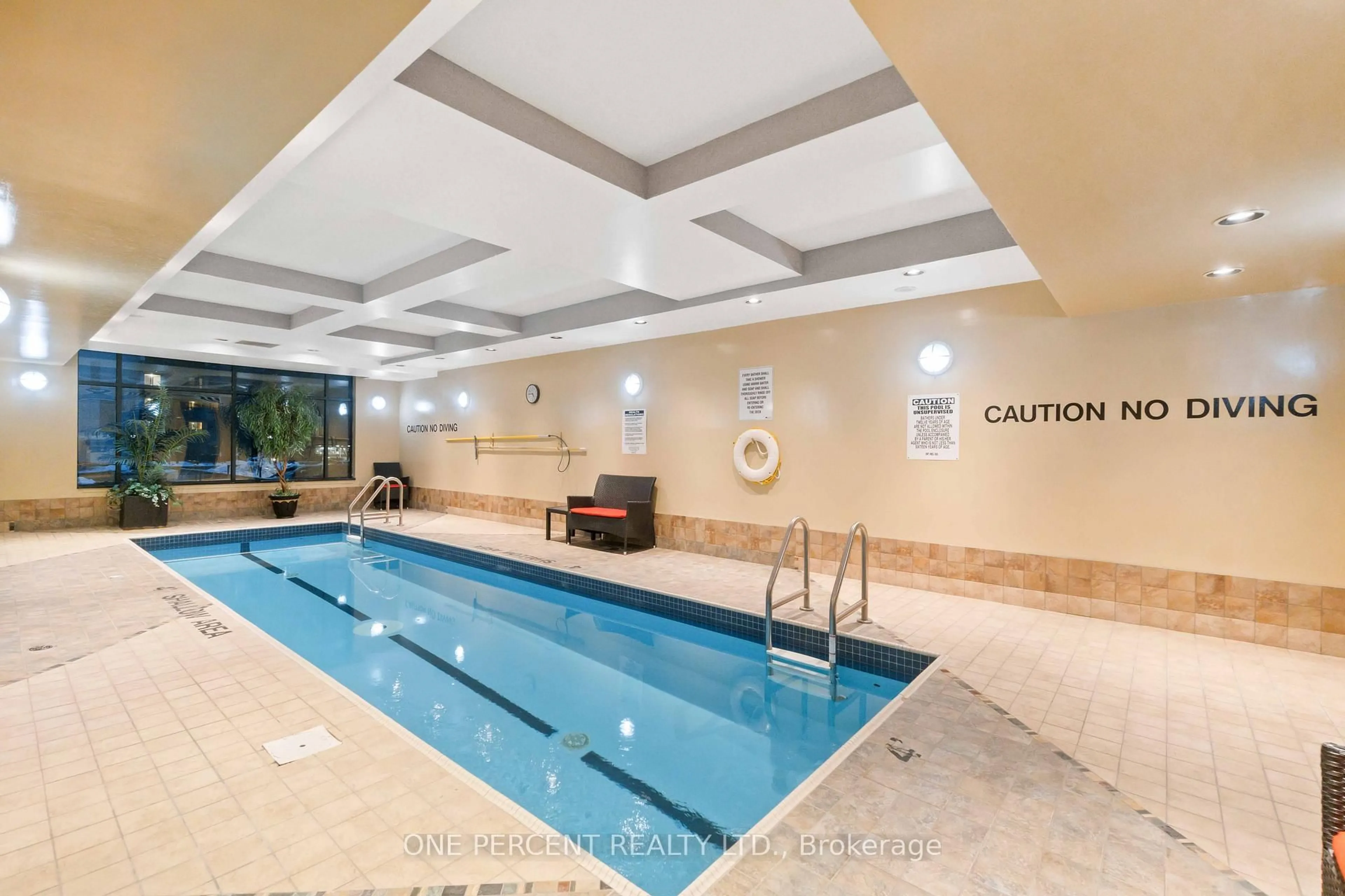 Pool for 570 LAURIER Ave #1802, Ottawa Ontario K1R 1C8