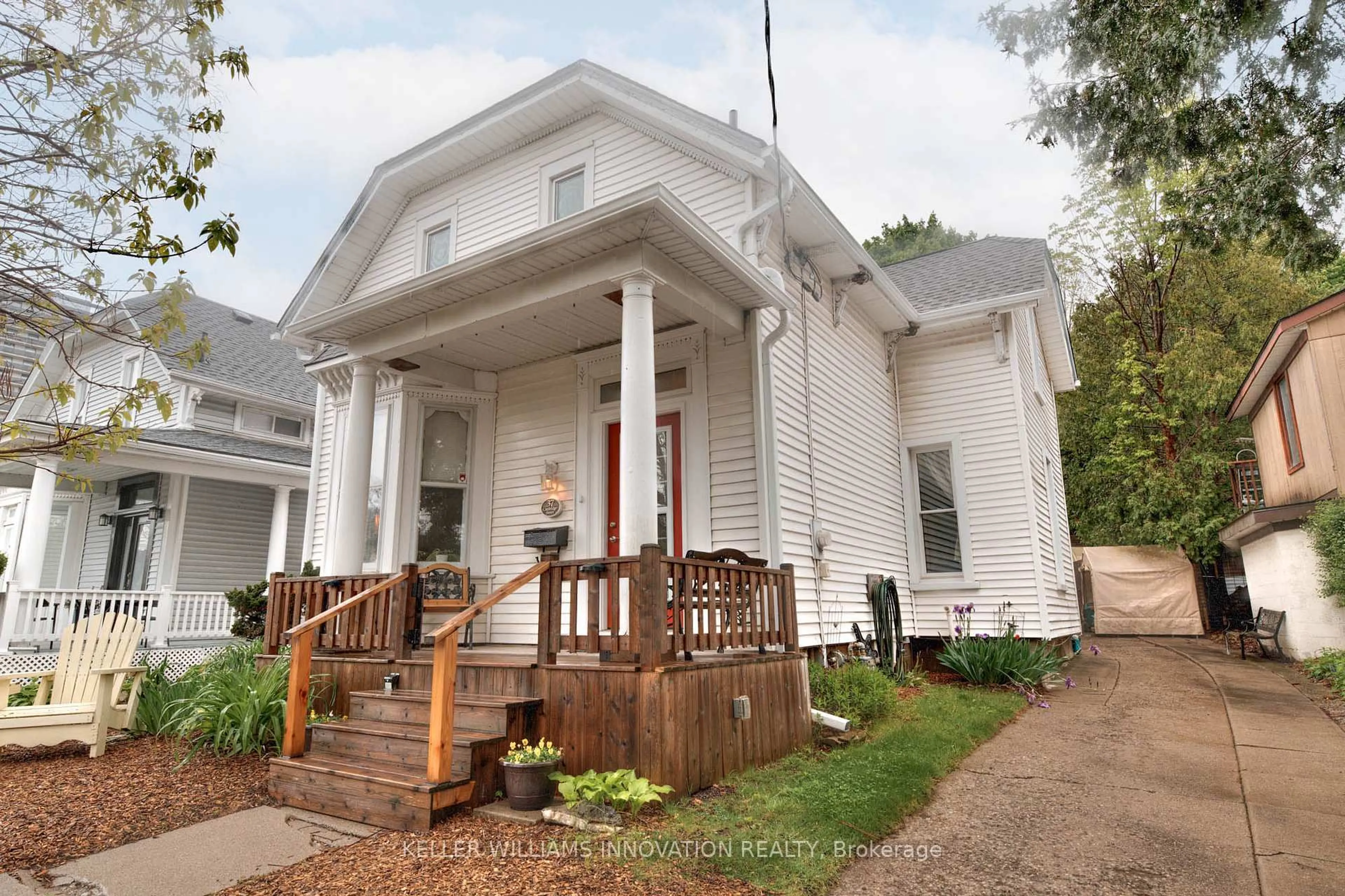Unknown for 37 Cambridge St, Cambridge Ontario N1R 3R8
