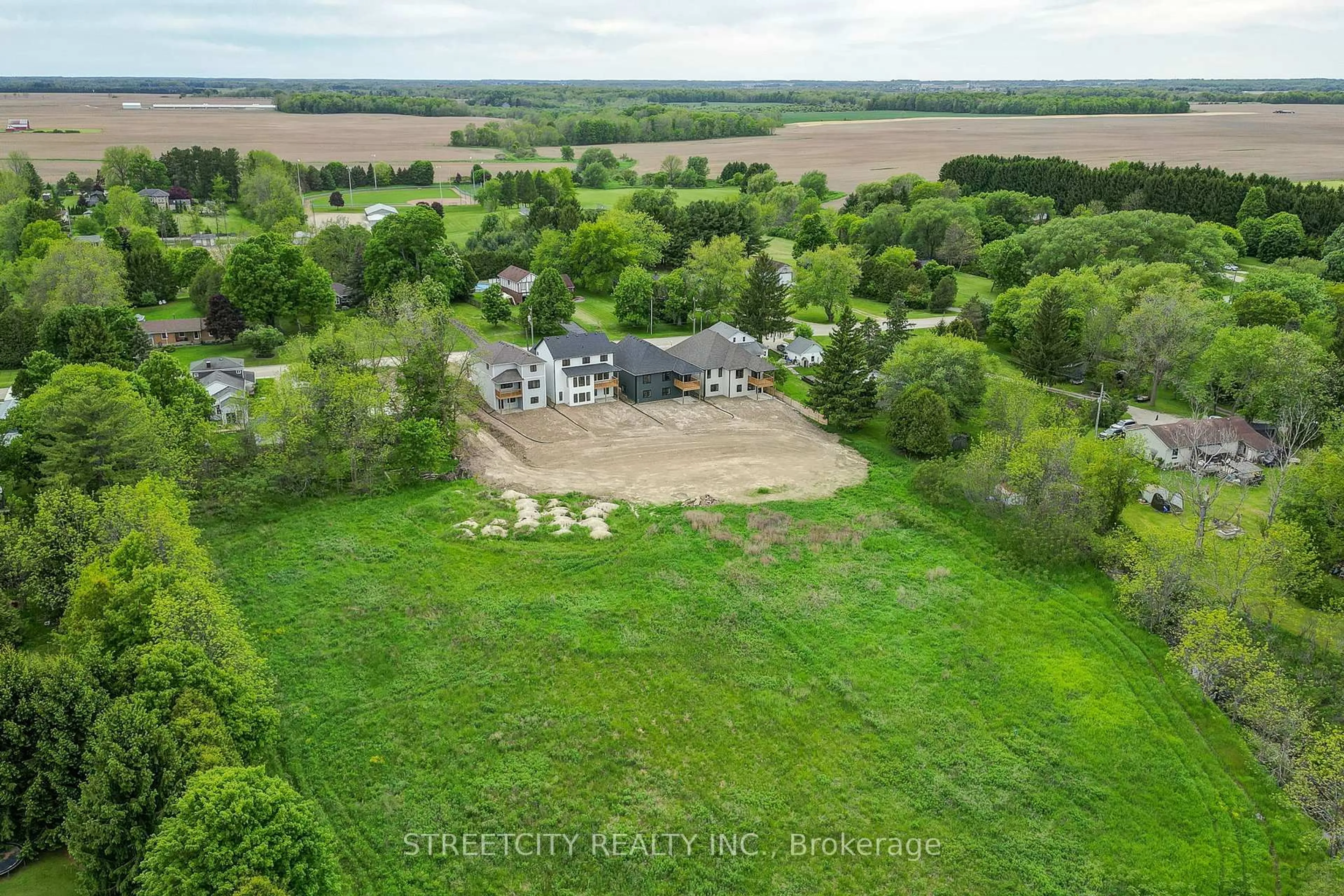 A pic from outside/outdoor area/front of a property/back of a property/a pic from drone, building for 8088 Union Rd, Southwold Ontario N0L 1K0