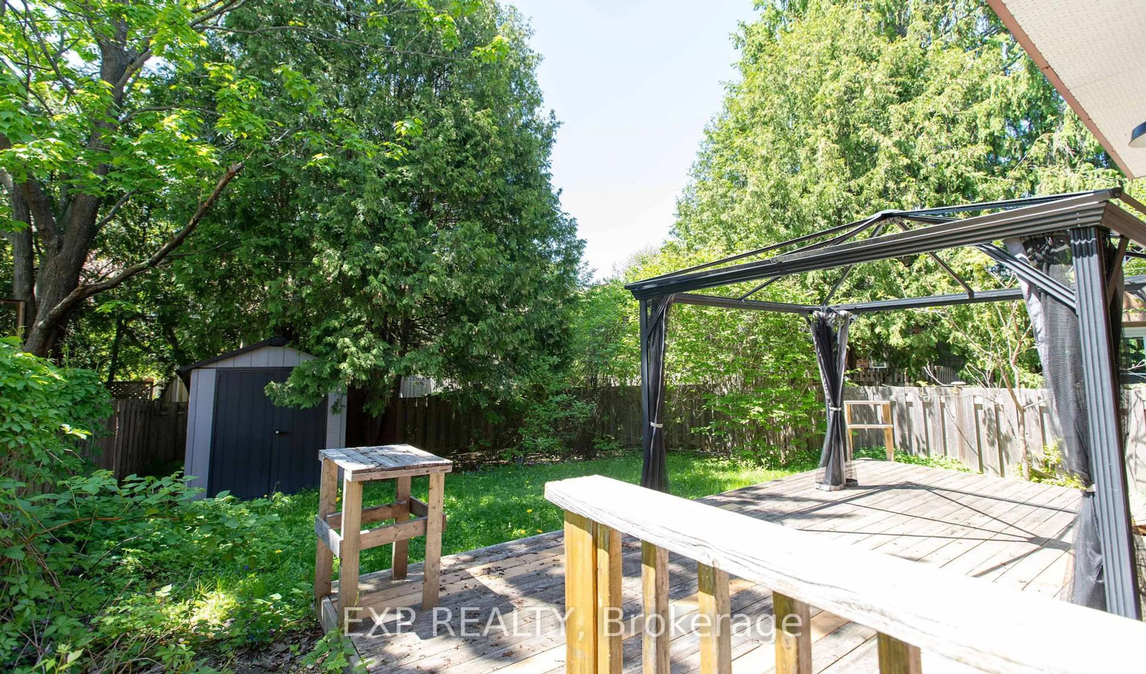 Patio, forest/trees view for 2772 Springland Dr, Ottawa Ontario K1V 6M4