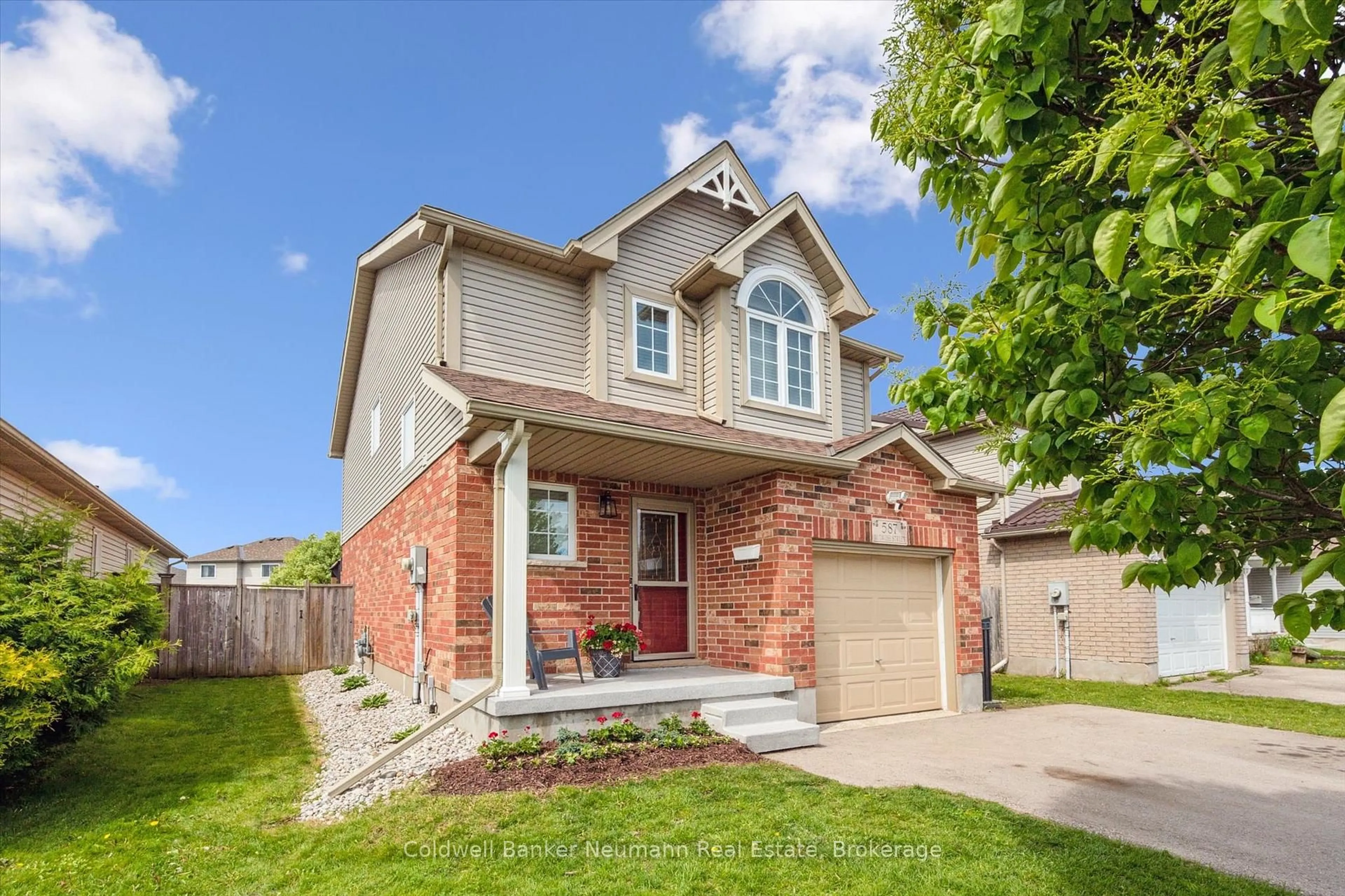 Home with brick exterior material, street for 587 Mctavish St, Centre Wellington Ontario N1M 3V5