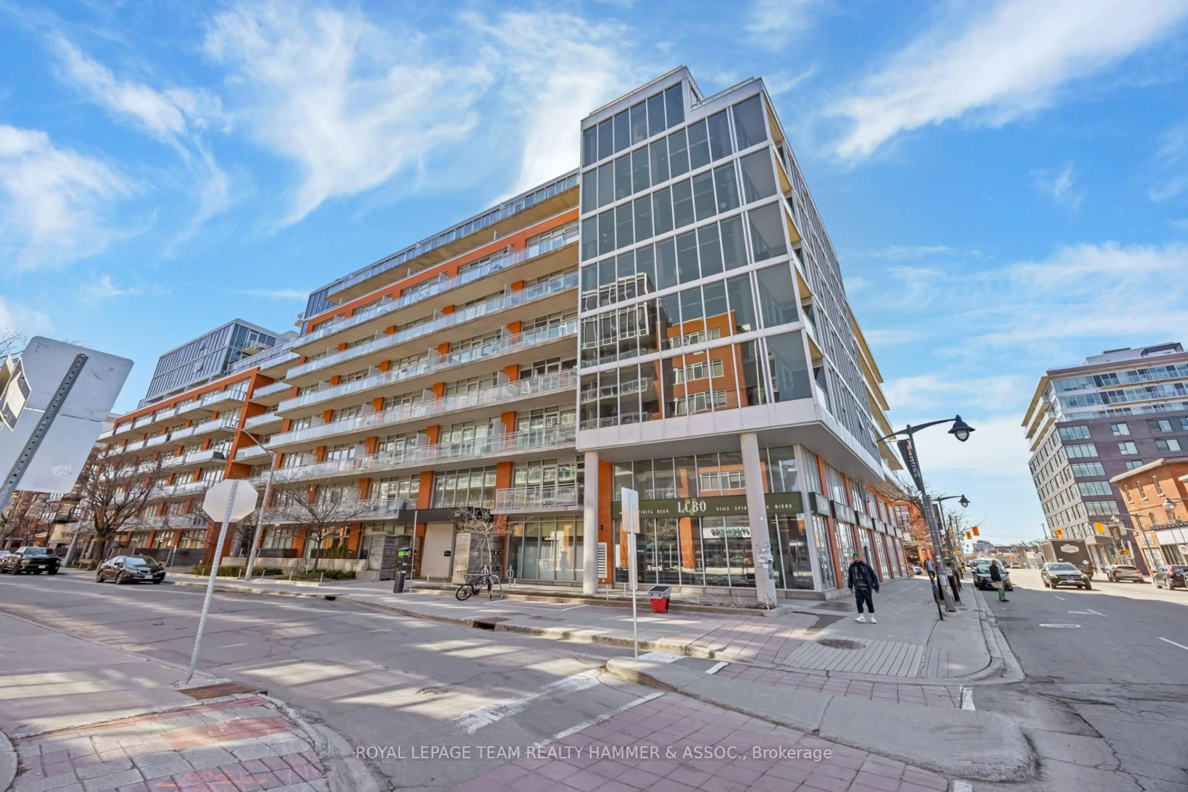 Unknown for 360 McLeod St #706, Ottawa Ontario K2P 1A9