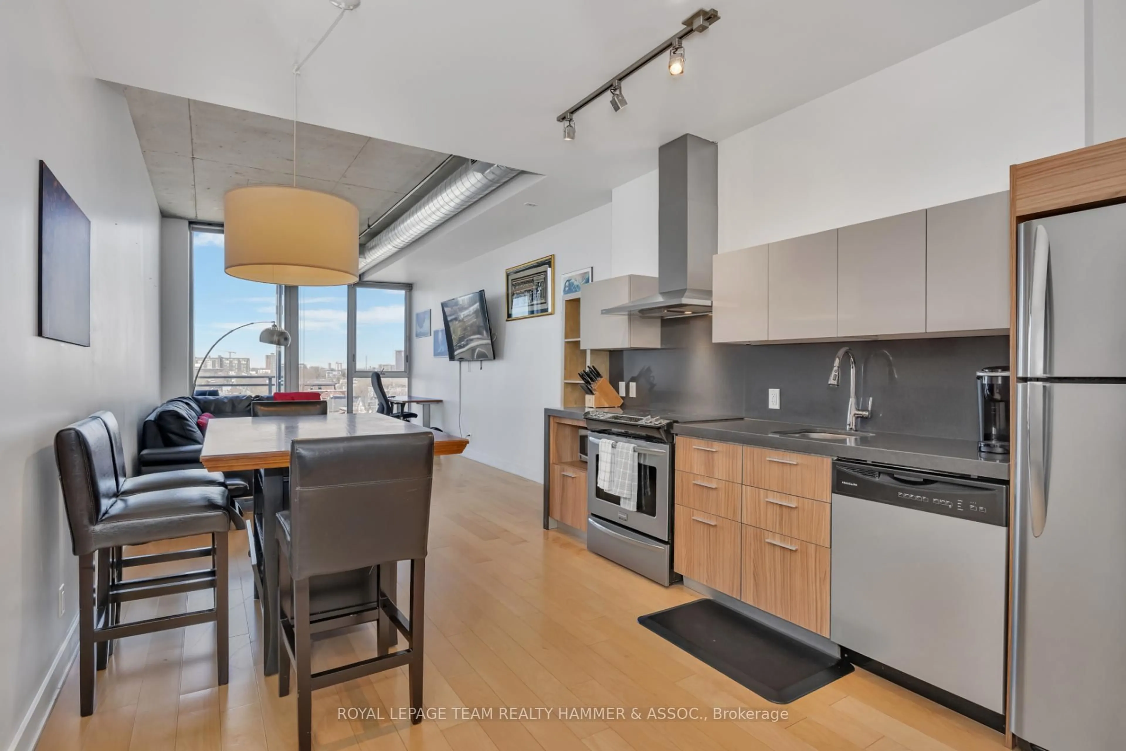 Open concept kitchen, unknown for 360 McLeod St #706, Ottawa Ontario K2P 1A9