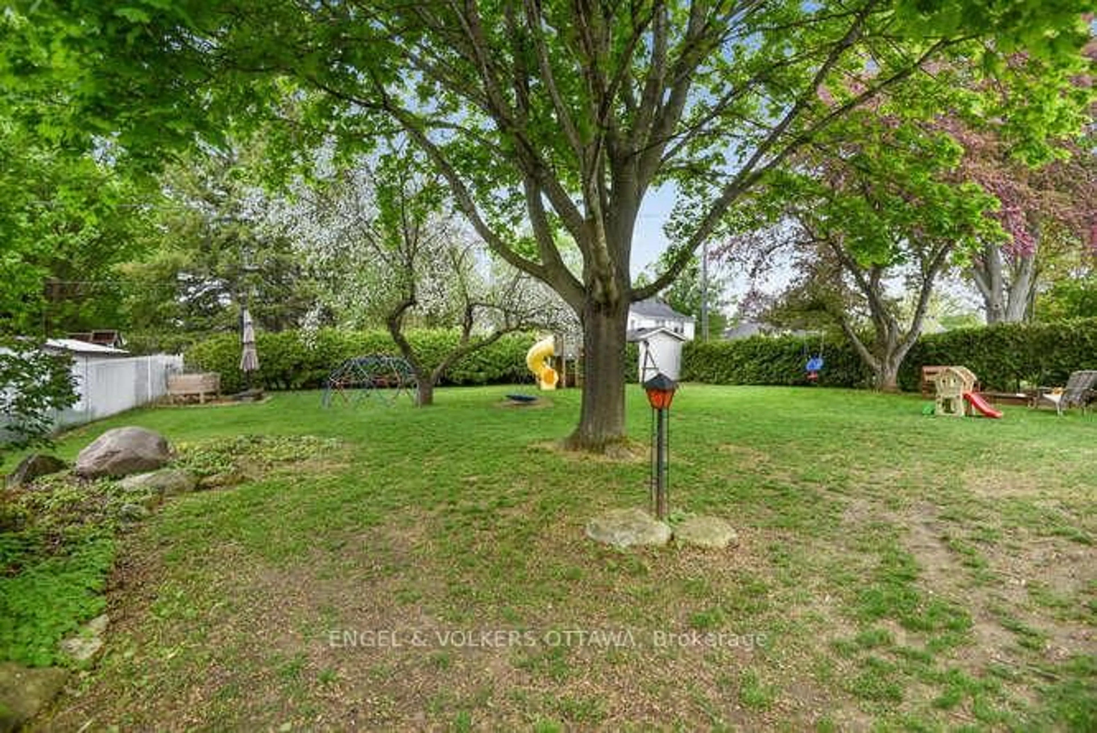 A pic from outside/outdoor area/front of a property/back of a property/a pic from drone, forest/trees view for 14 Island Park Dr, South Dundas Ontario K0E 1K0