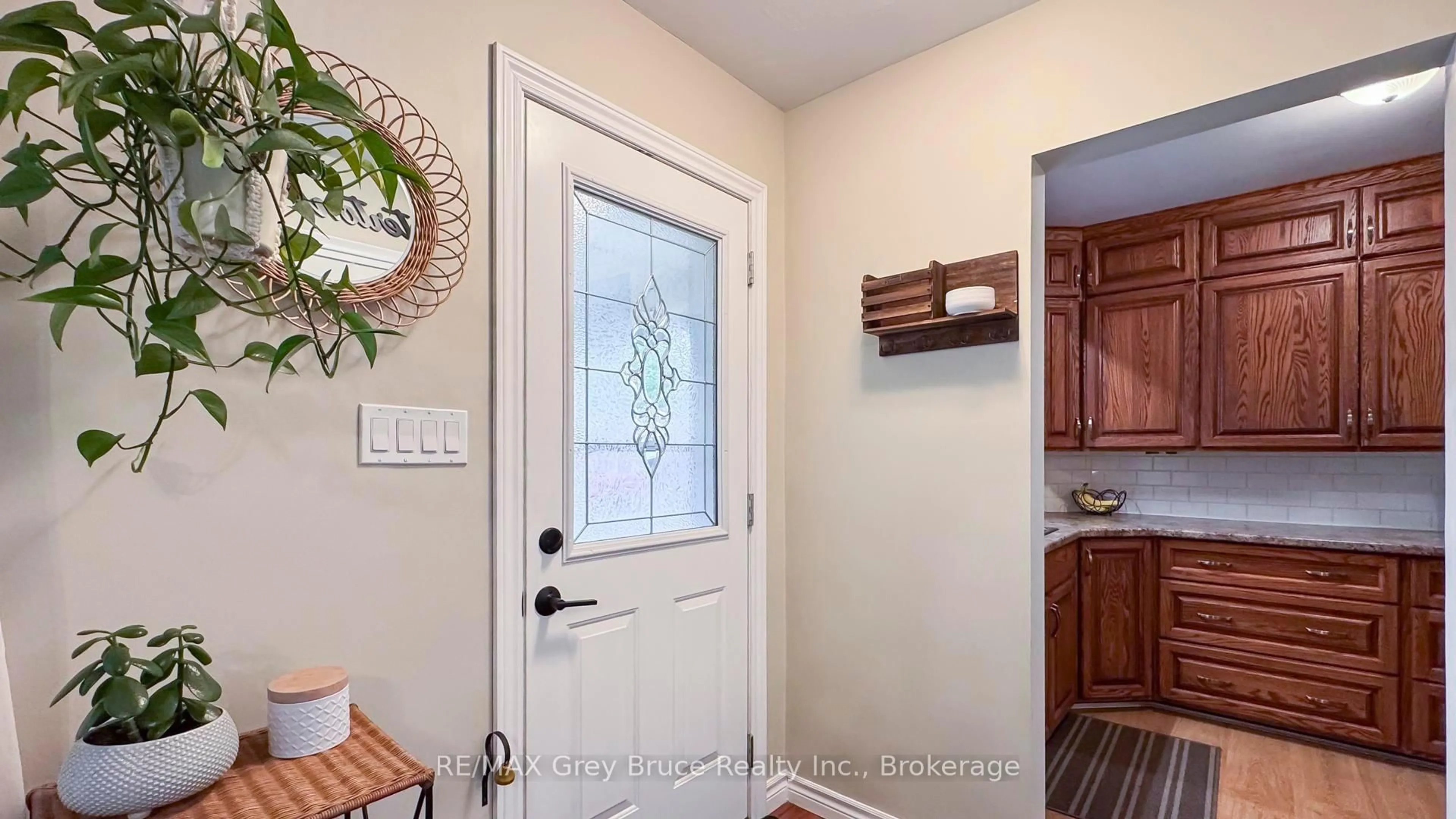 Indoor entryway for 247 Albert St, West Grey Ontario N0G 1R0