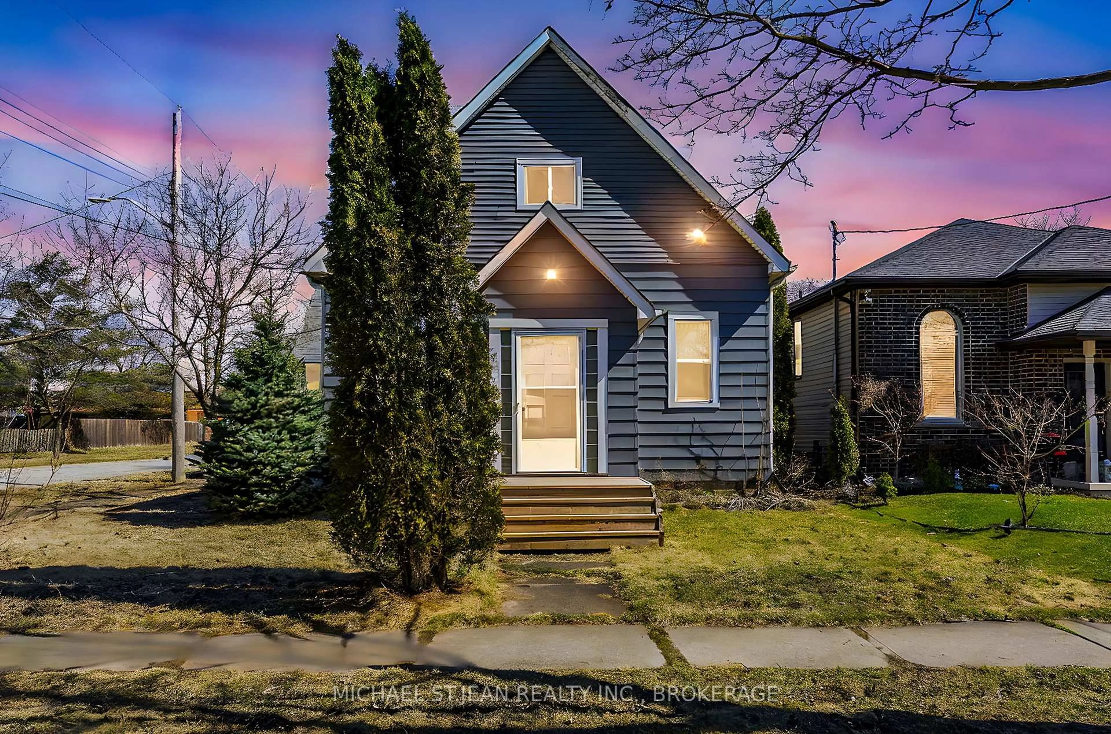 Unknown for 203 Chaffey St, Welland Ontario L3B 2Y7