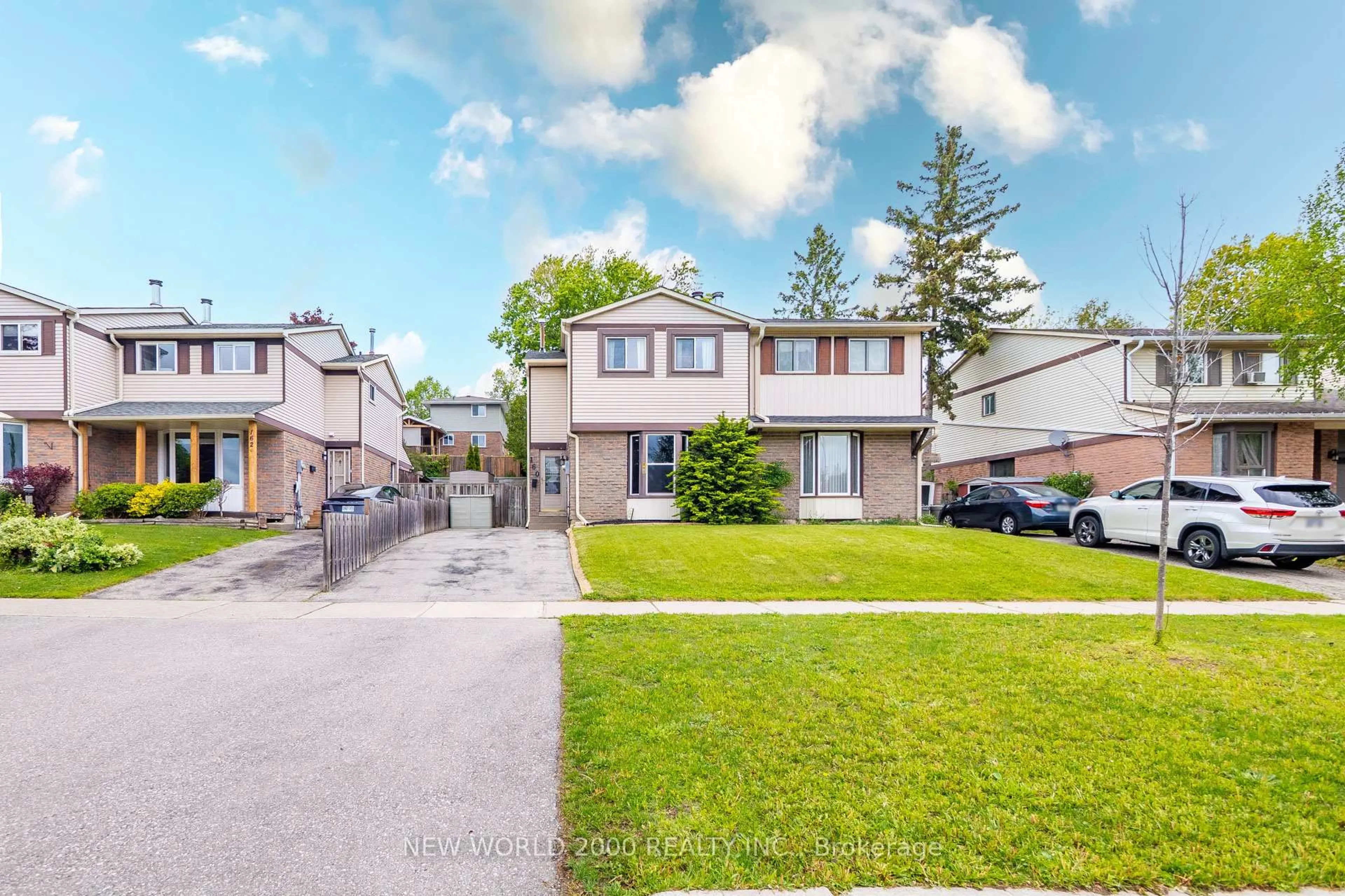 A pic from outside/outdoor area/front of a property/back of a property/a pic from drone, street for 160 Bechtel Dr, Kitchener Ontario N2P 1R7