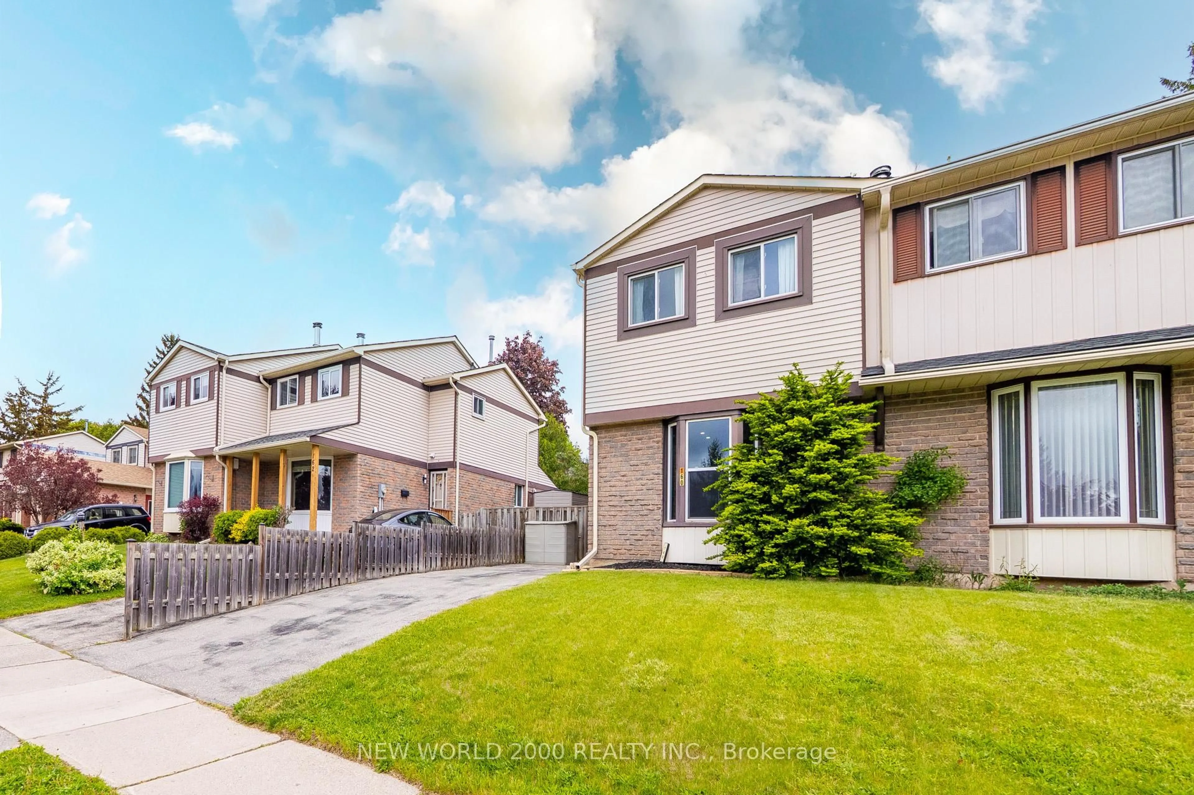 Home with vinyl exterior material, street for 160 Bechtel Dr, Kitchener Ontario N2P 1R7