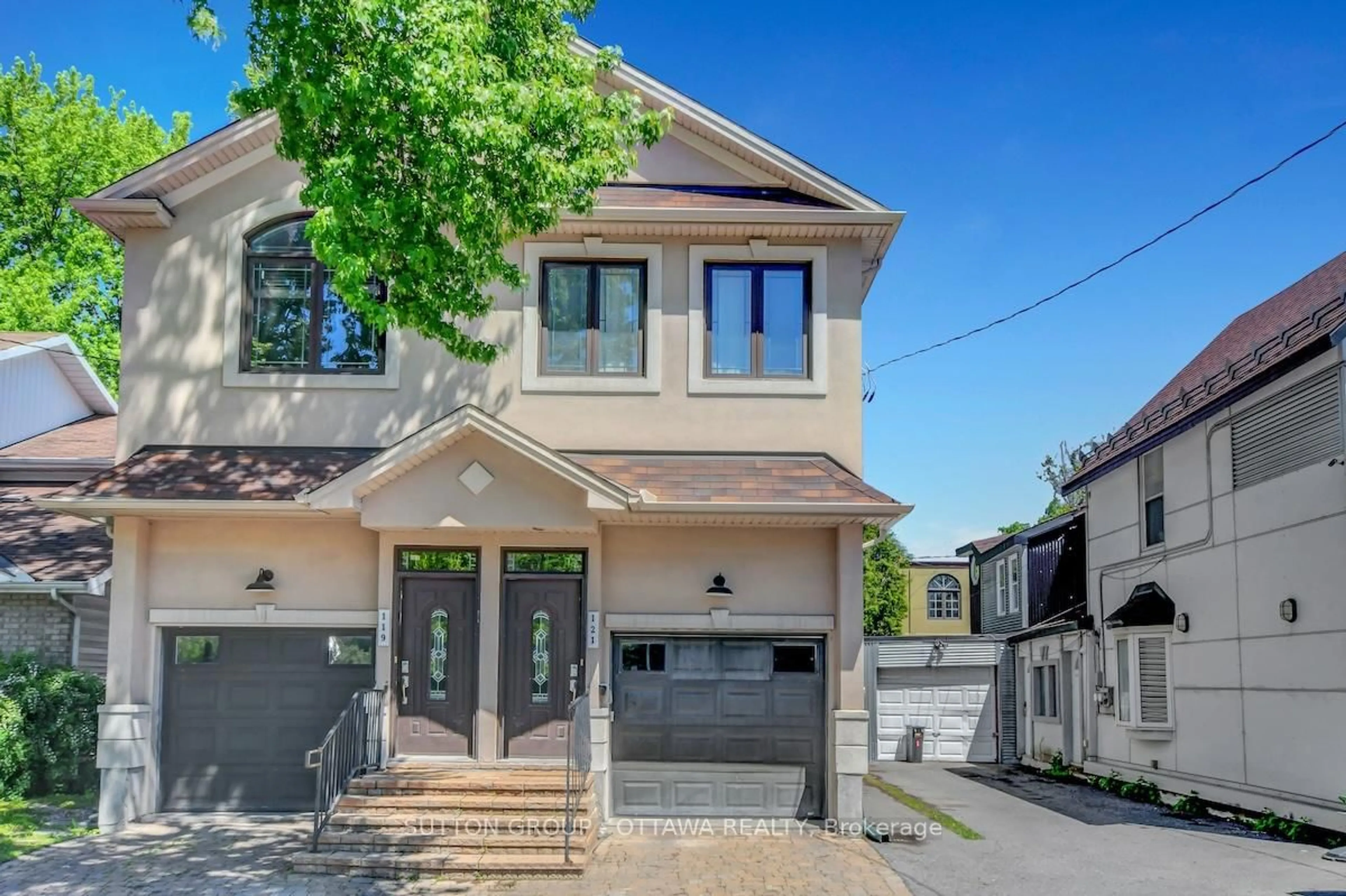 Unknown for 121 Deschamps Ave, Ottawa Ontario K1L 5Z8