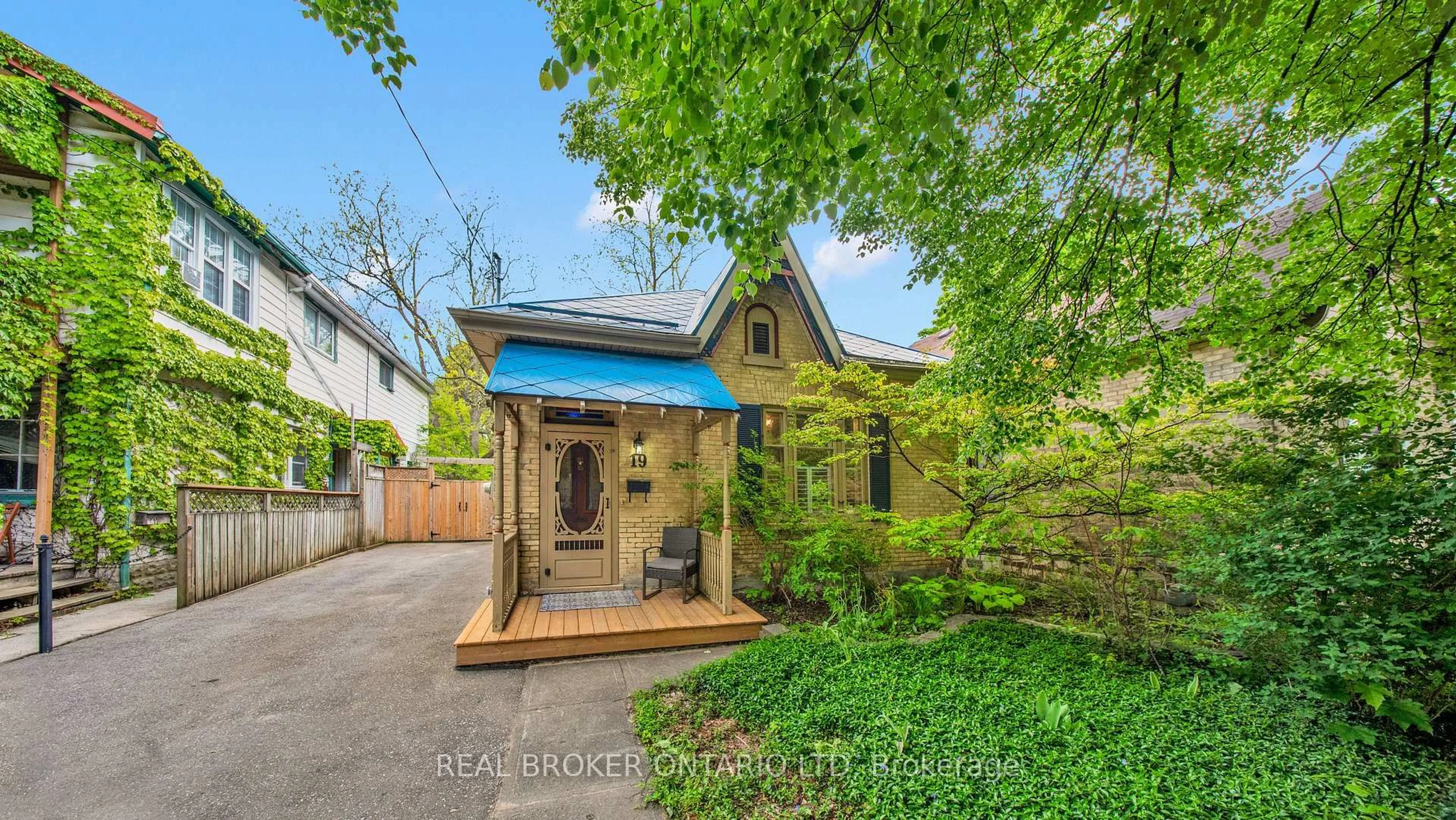Unknown for 19 Askin St, London South Ontario N6C 1E2