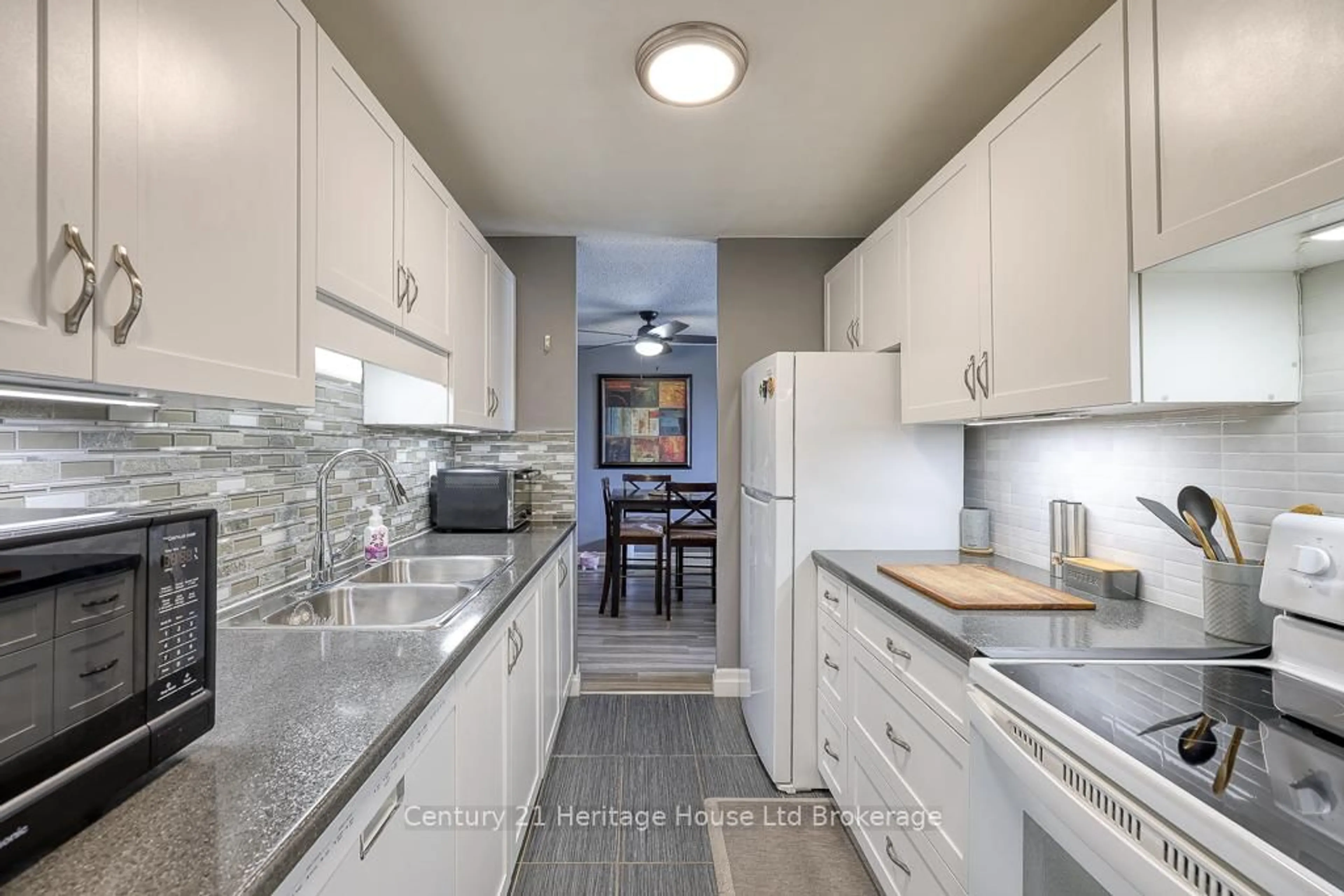 Standard kitchen, unknown for 1580 Ernest Ave #301, London South Ontario N6E 2T9
