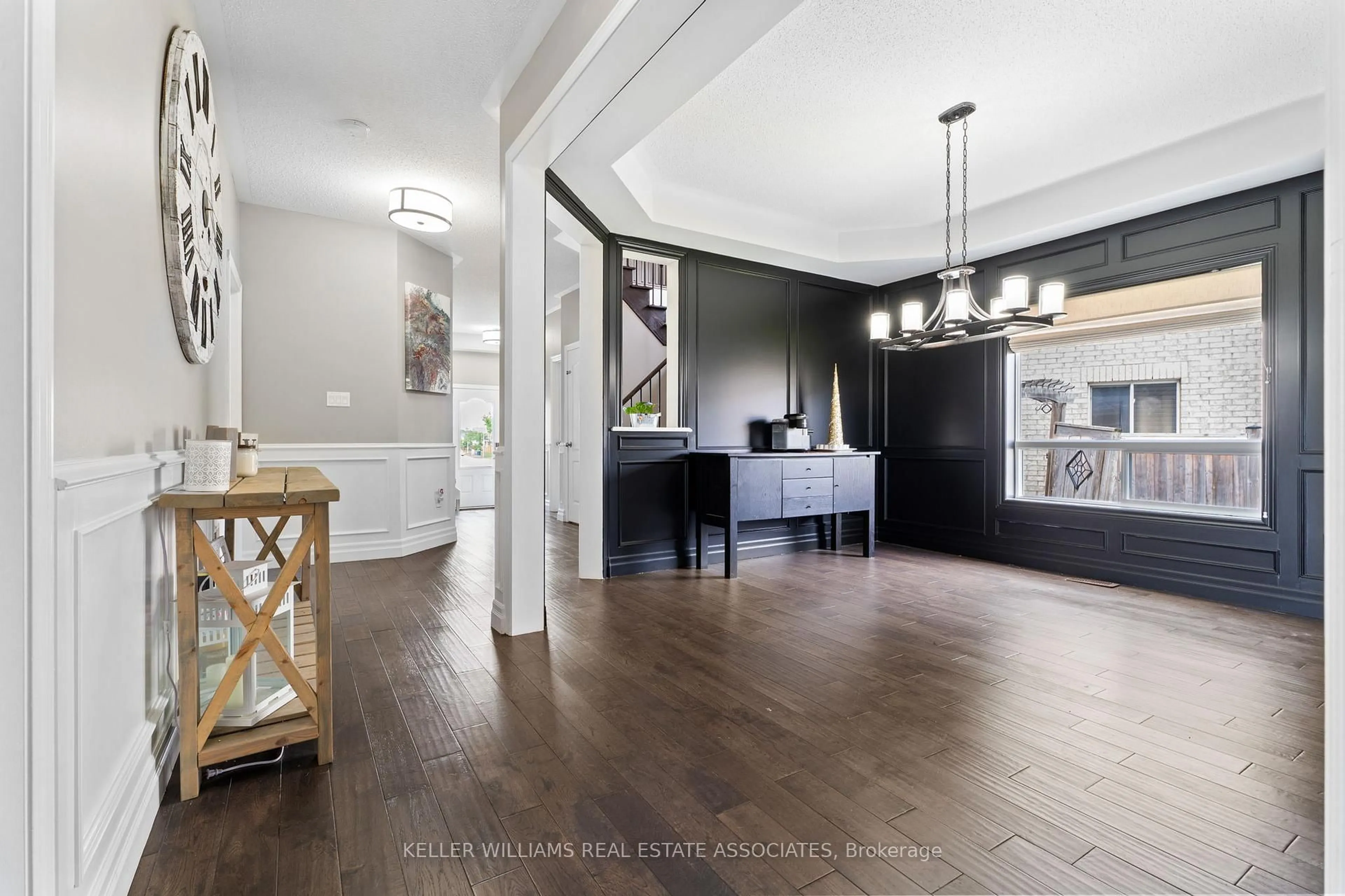 Indoor entryway for 416 Tansley St, Shelburne Ontario L9V 2S6