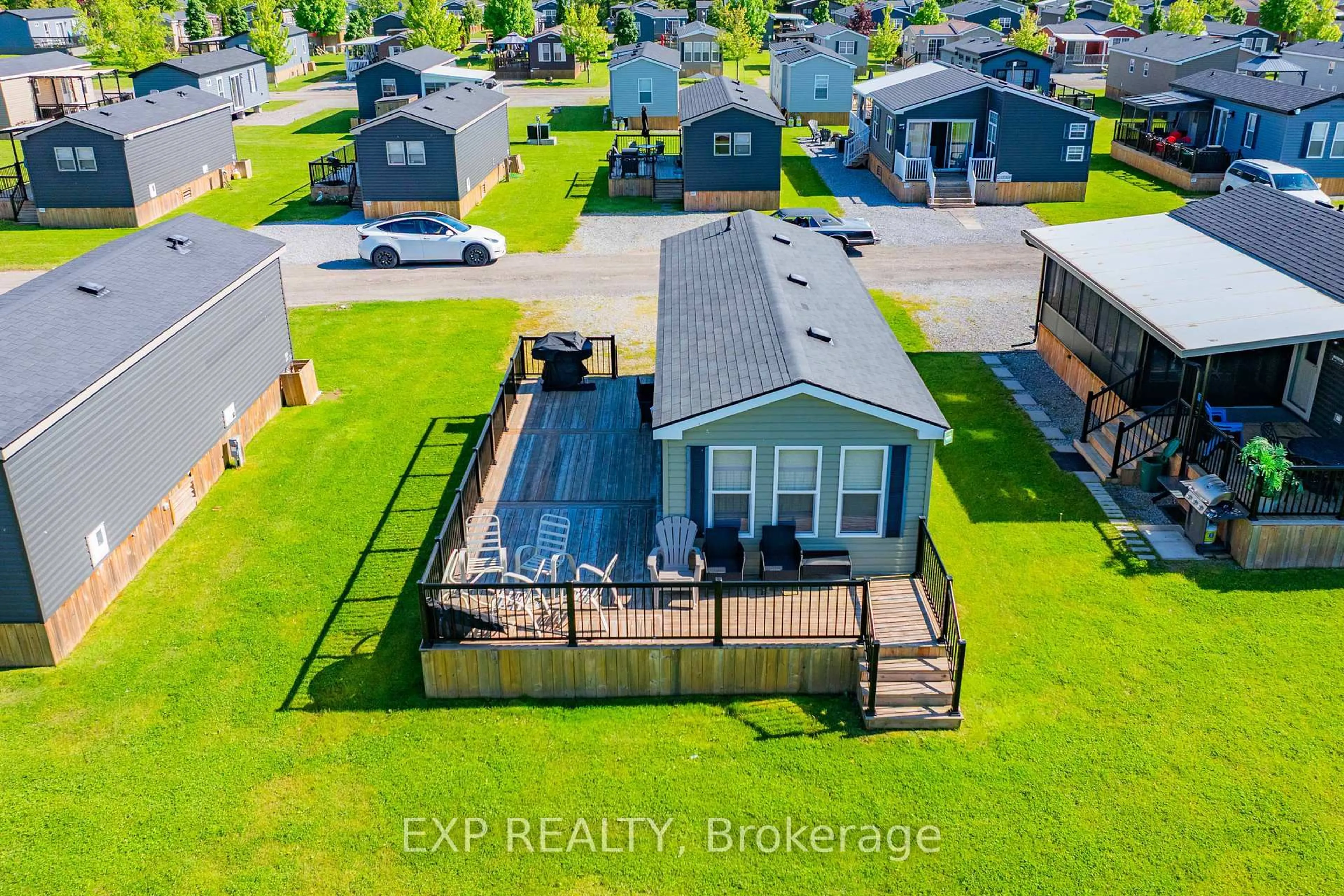 A pic from outside/outdoor area/front of a property/back of a property/a pic from drone, water/lake/river/ocean view for 1501 Line 8 Rd #308, Niagara-on-the-Lake Ontario L0S 1J0