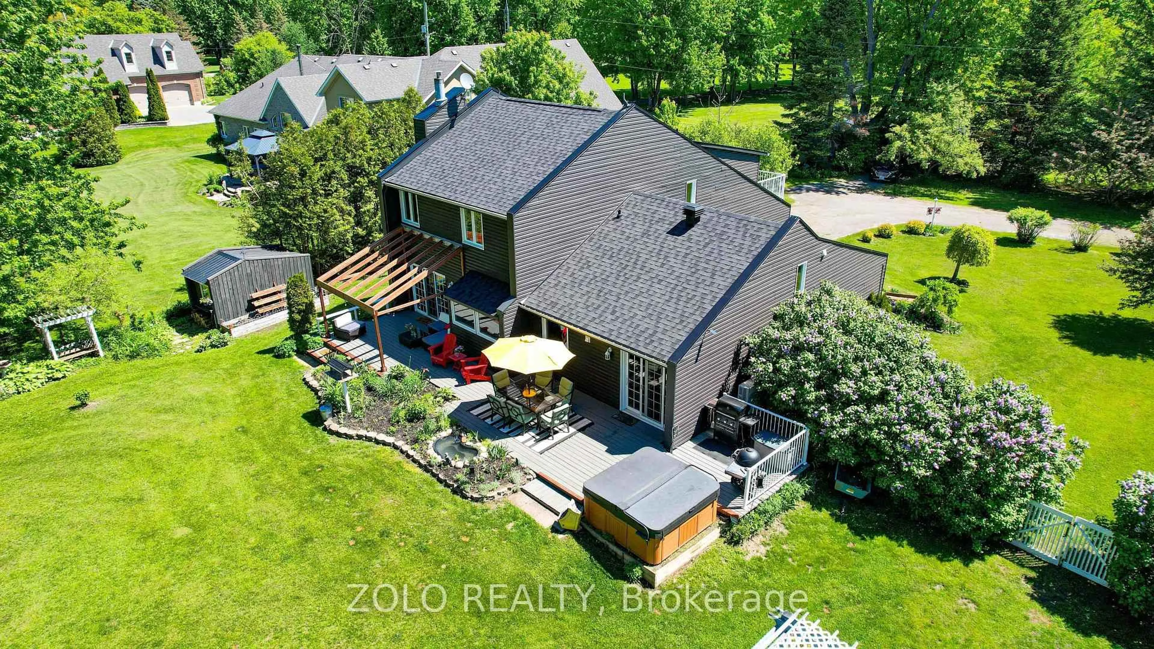 A pic from outside/outdoor area/front of a property/back of a property/a pic from drone, unknown for 3740 River Rd, North Grenville Ontario K0G 1J0