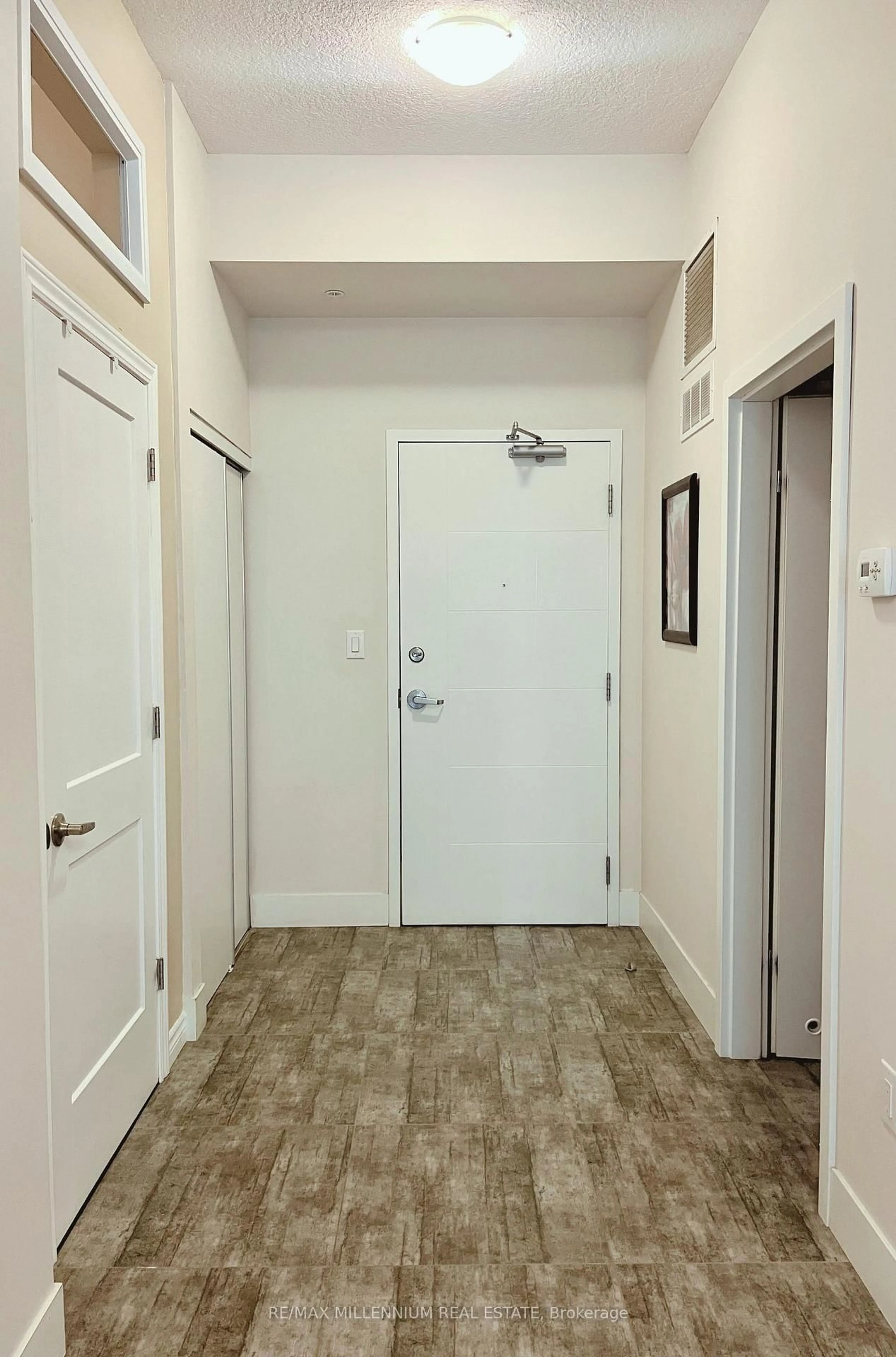 Unknown for 253 Albert St #202, Waterloo Ontario N2L 0G3
