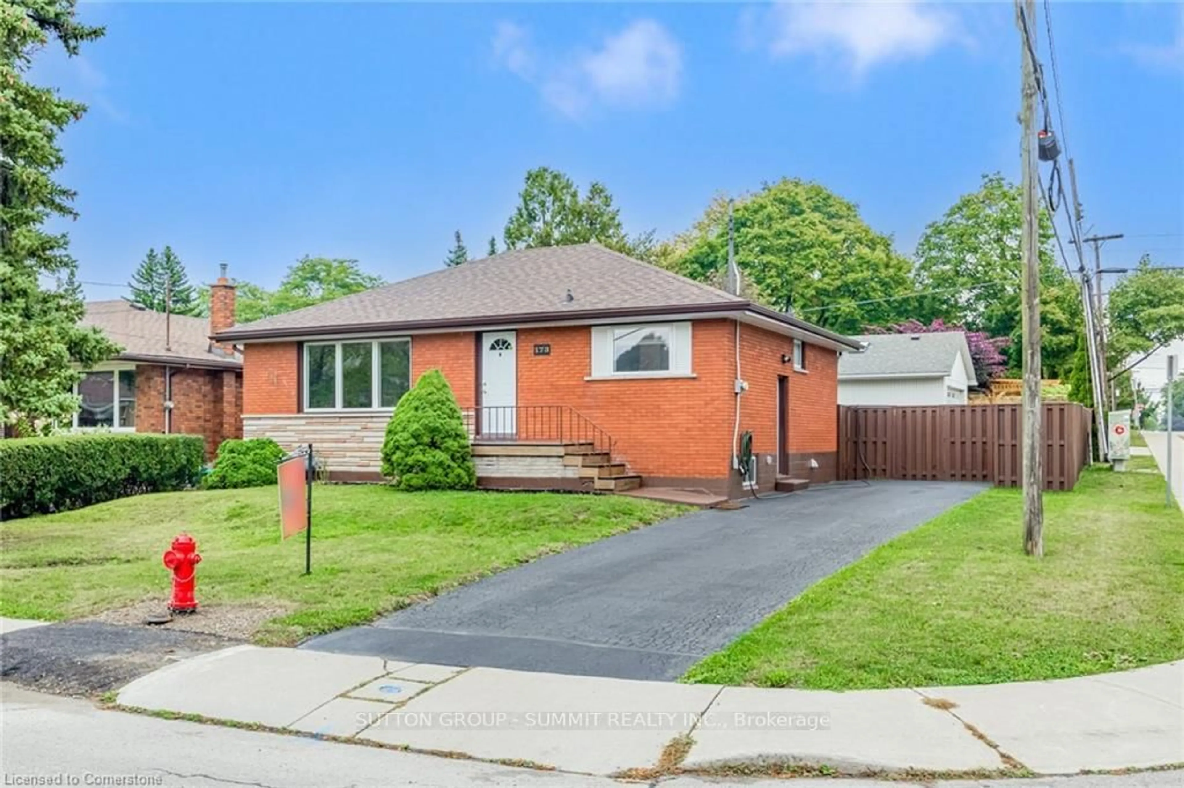 Home with brick exterior material, street for 173 West 32nd St, Hamilton Ontario L9C 5H1