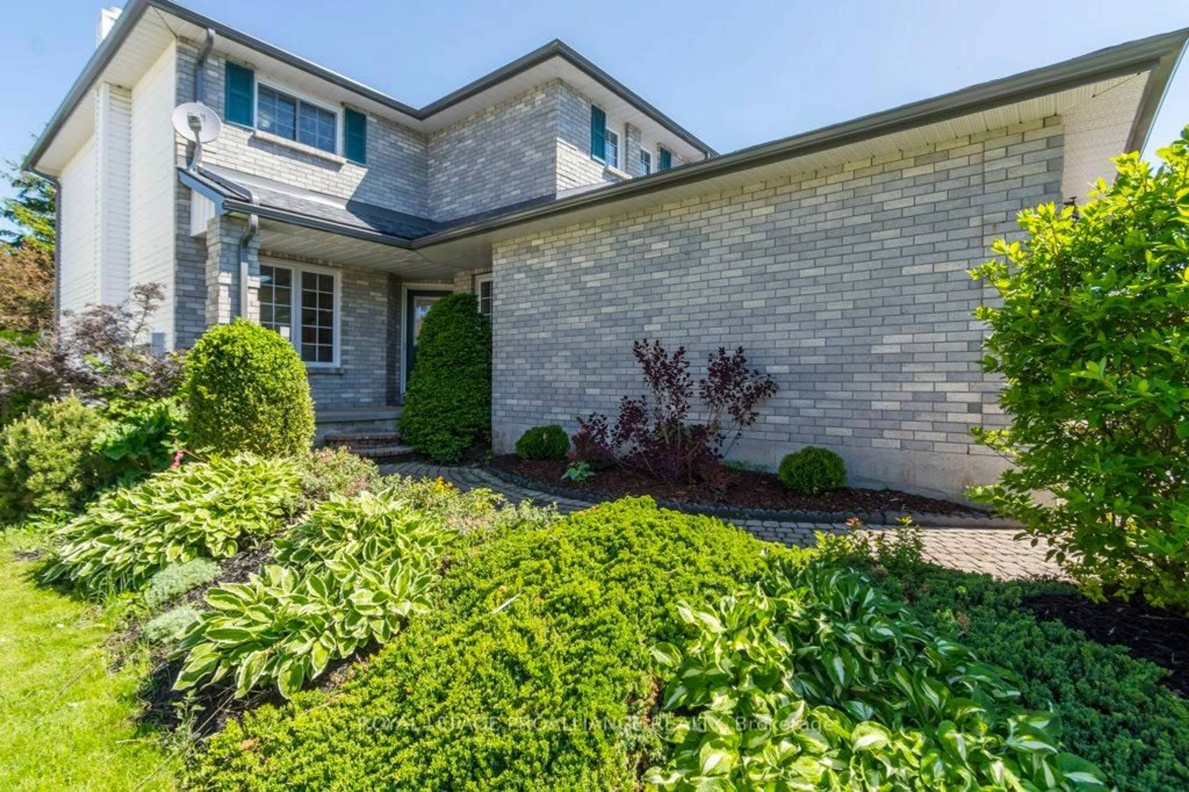 Home with brick exterior material, street for 14 Sherwood Cres, Belleville Ontario K8P 5G1